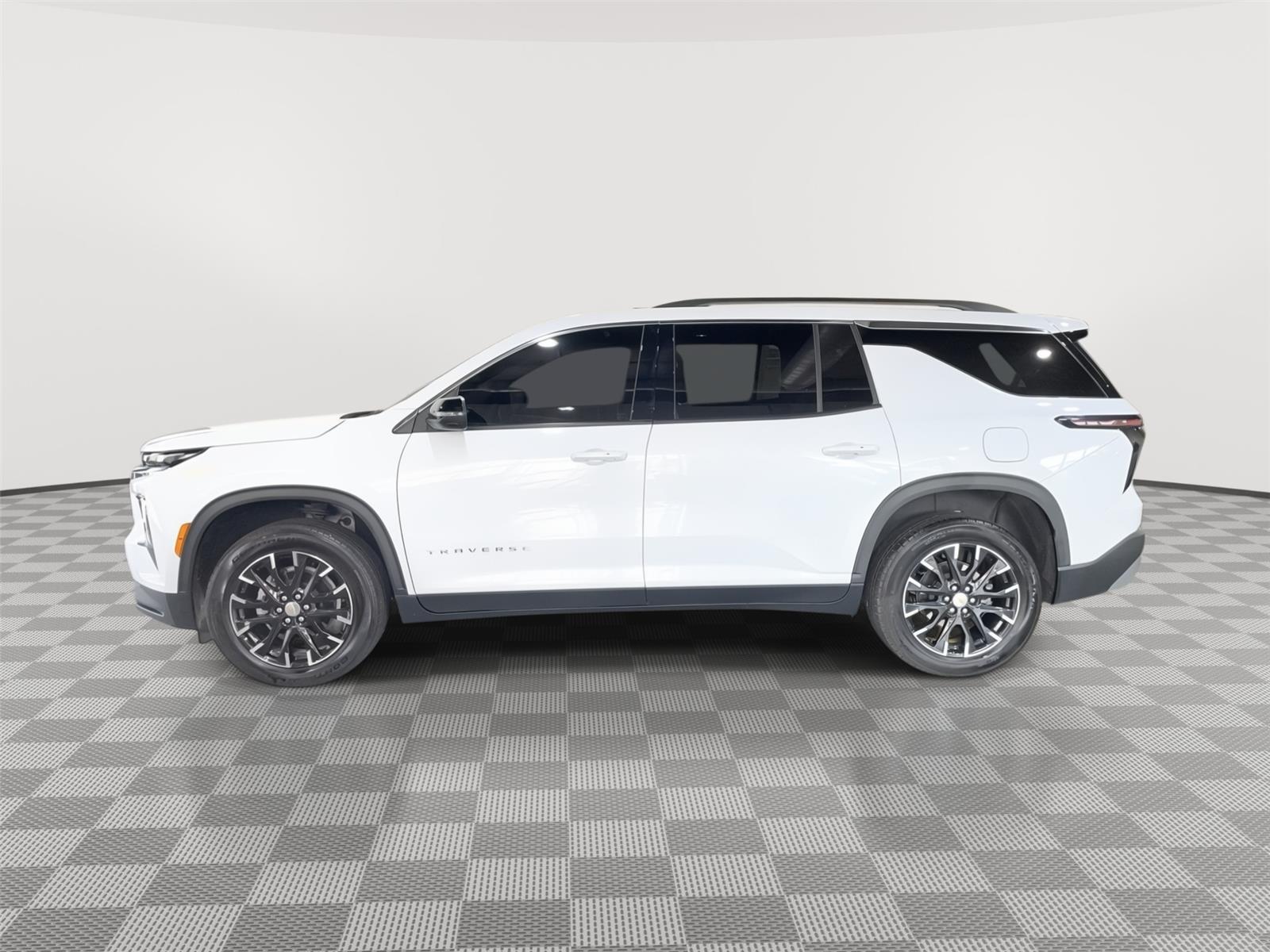 Vehicle photo 2