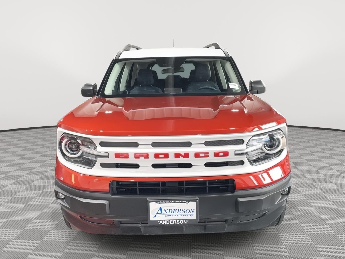 Vehicle photo 4