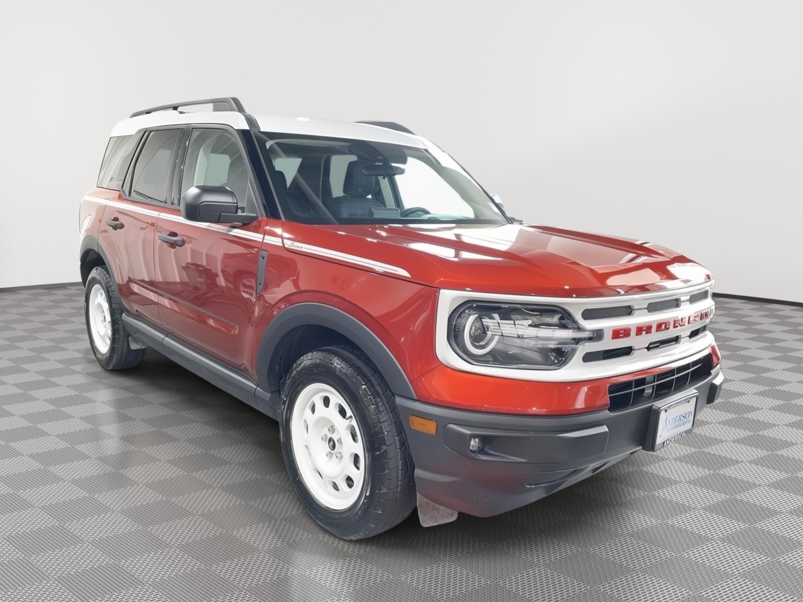 Vehicle photo 5
