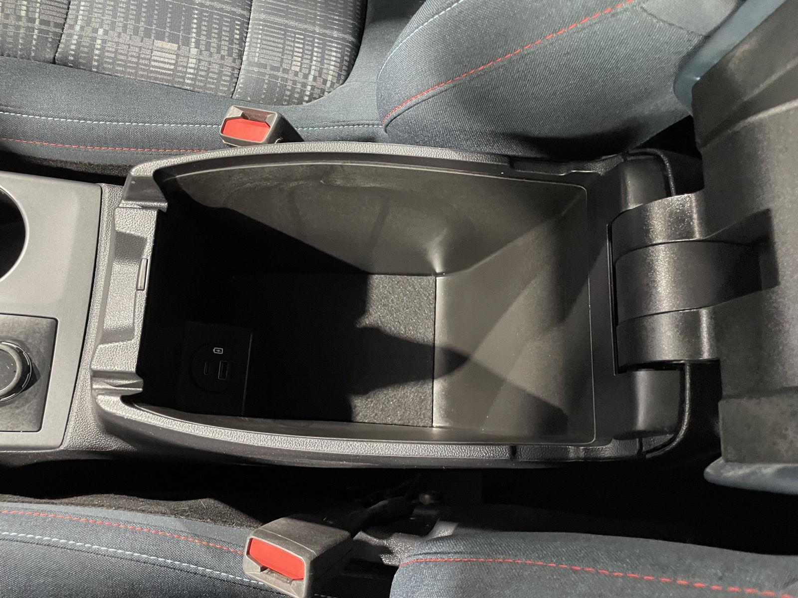 Vehicle photo 36