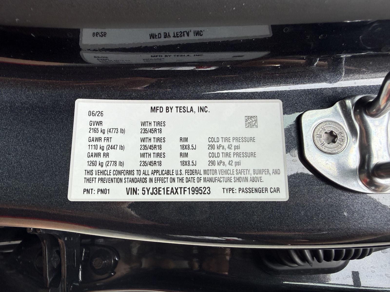 Vehicle photo 36