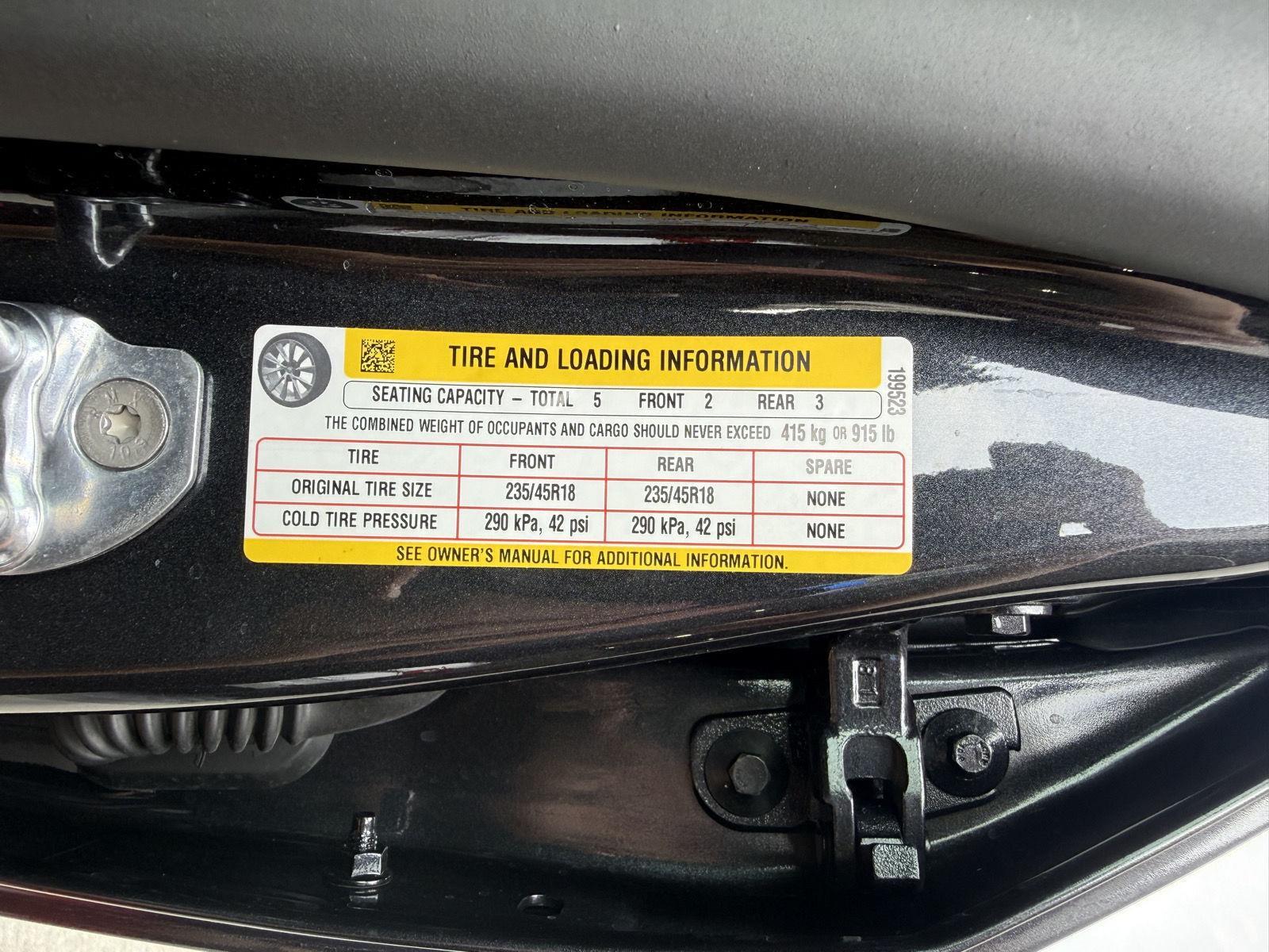 Vehicle photo 37