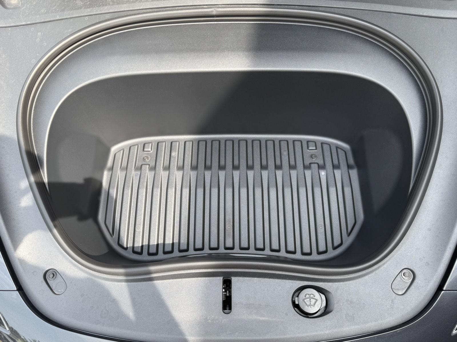 Vehicle photo 38