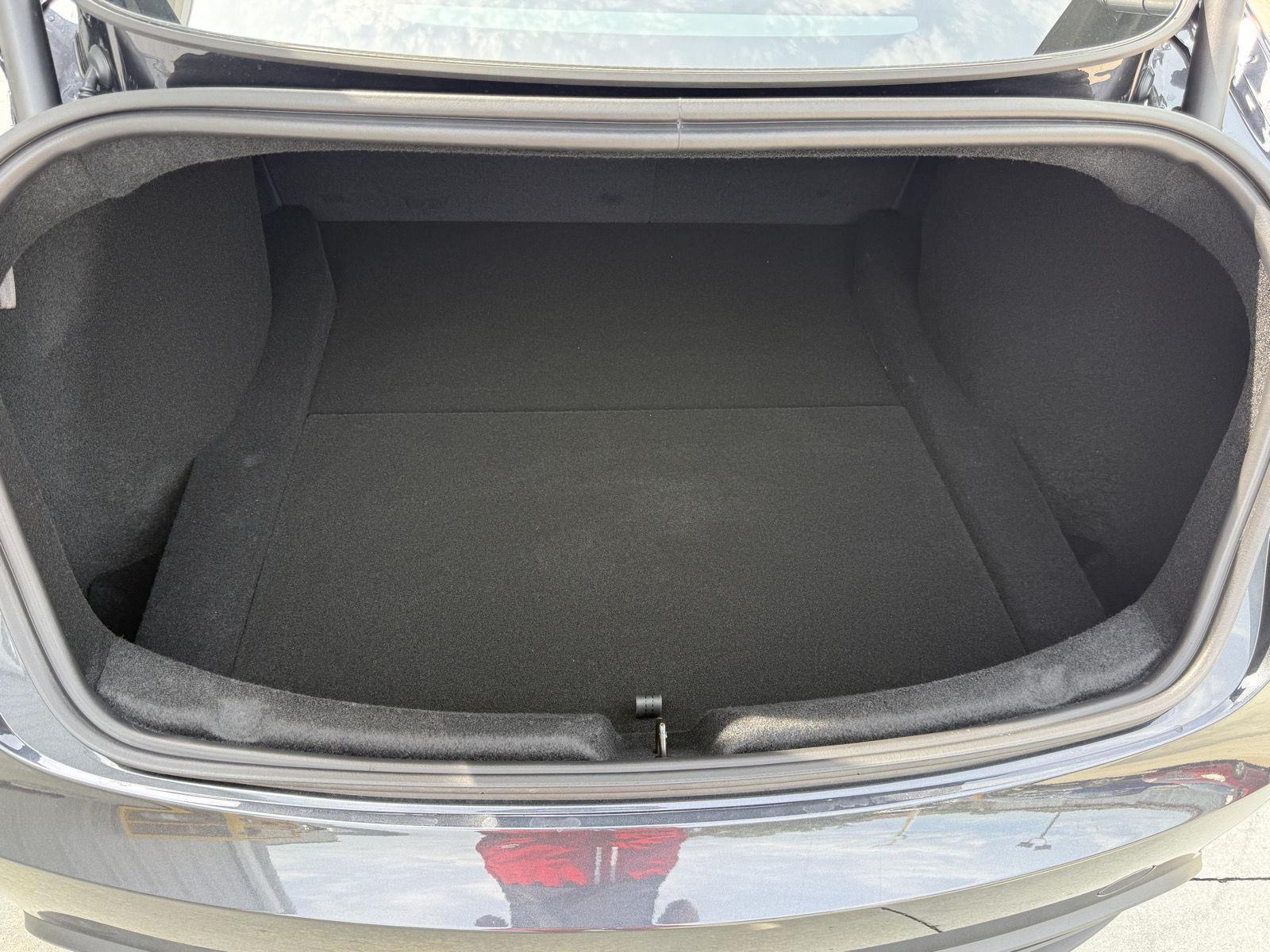 Vehicle photo 39