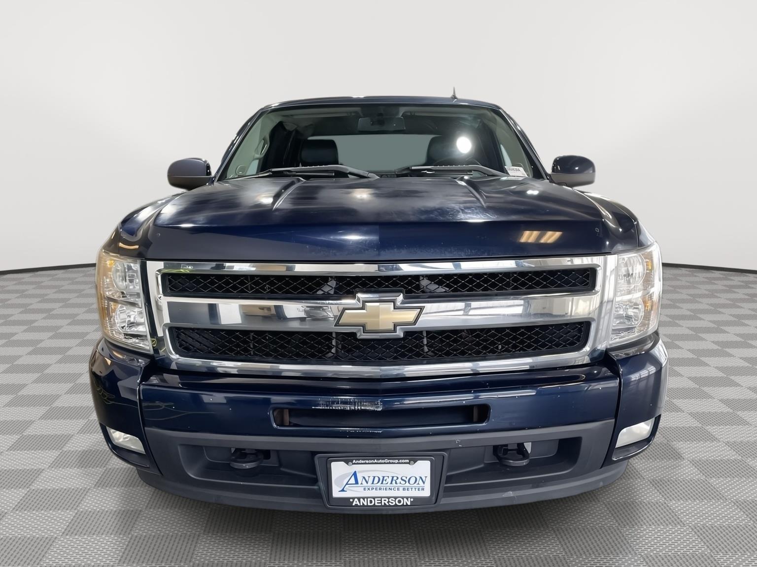 Vehicle photo 4