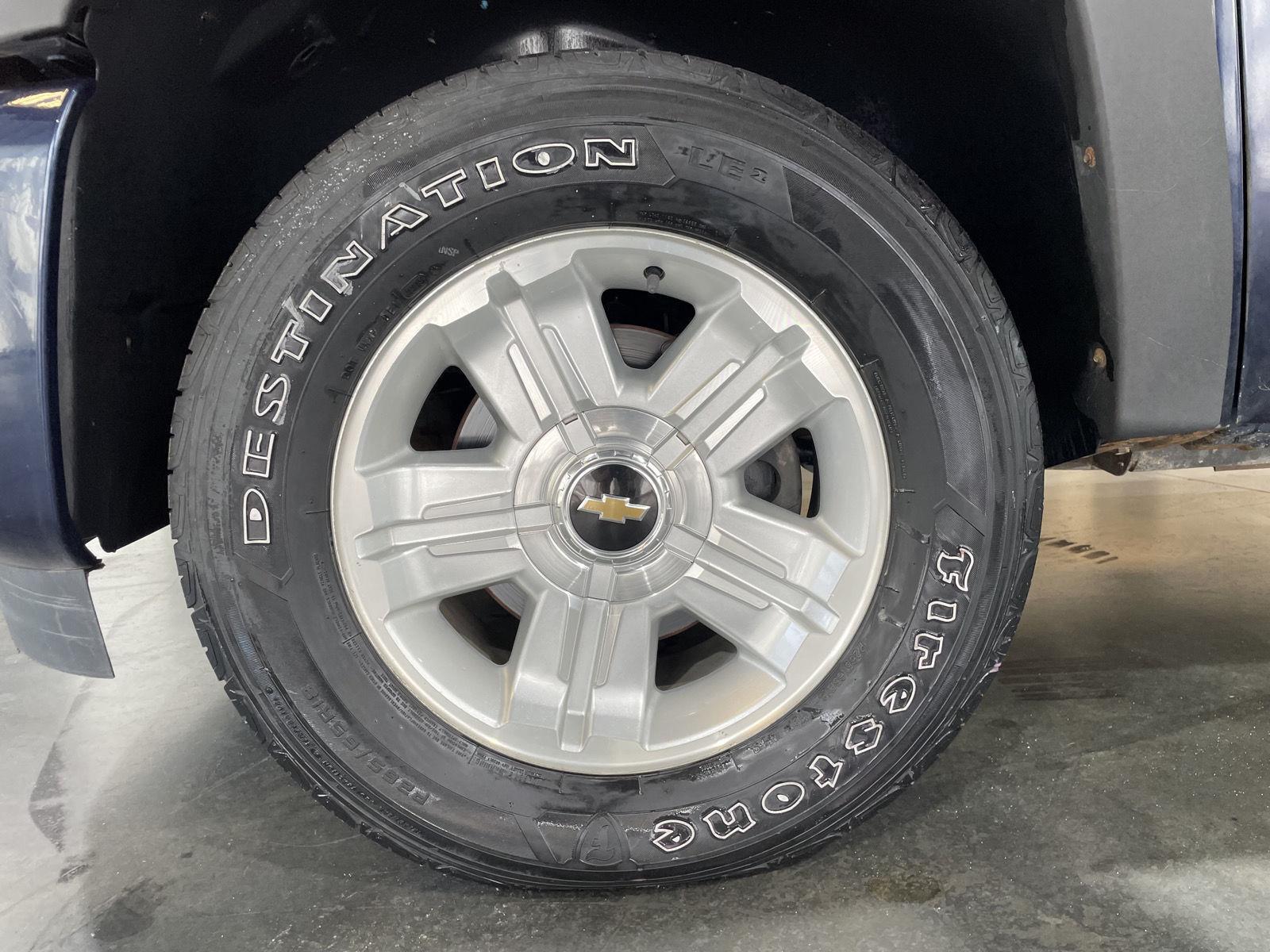 Vehicle photo 11