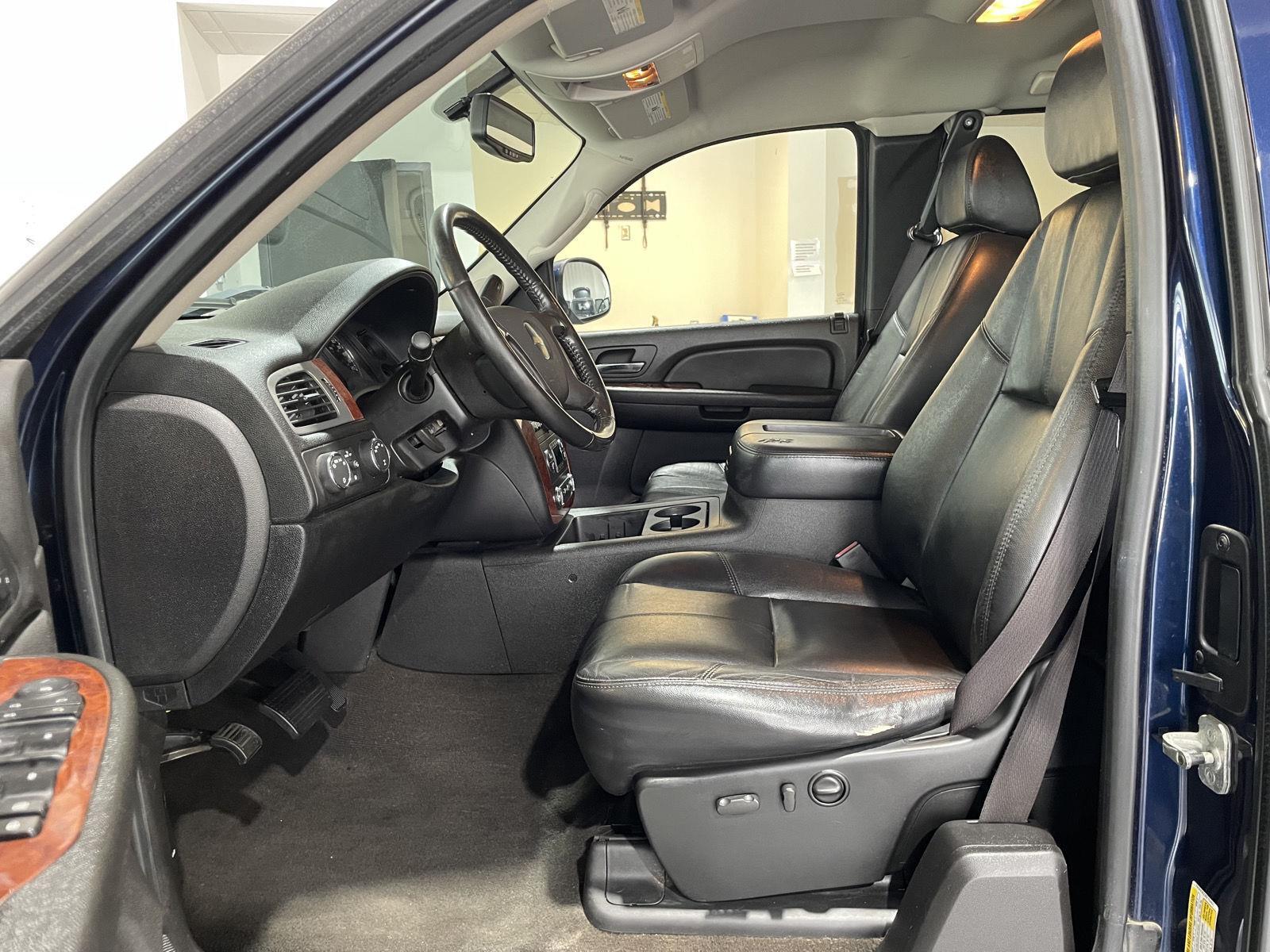 Vehicle photo 20