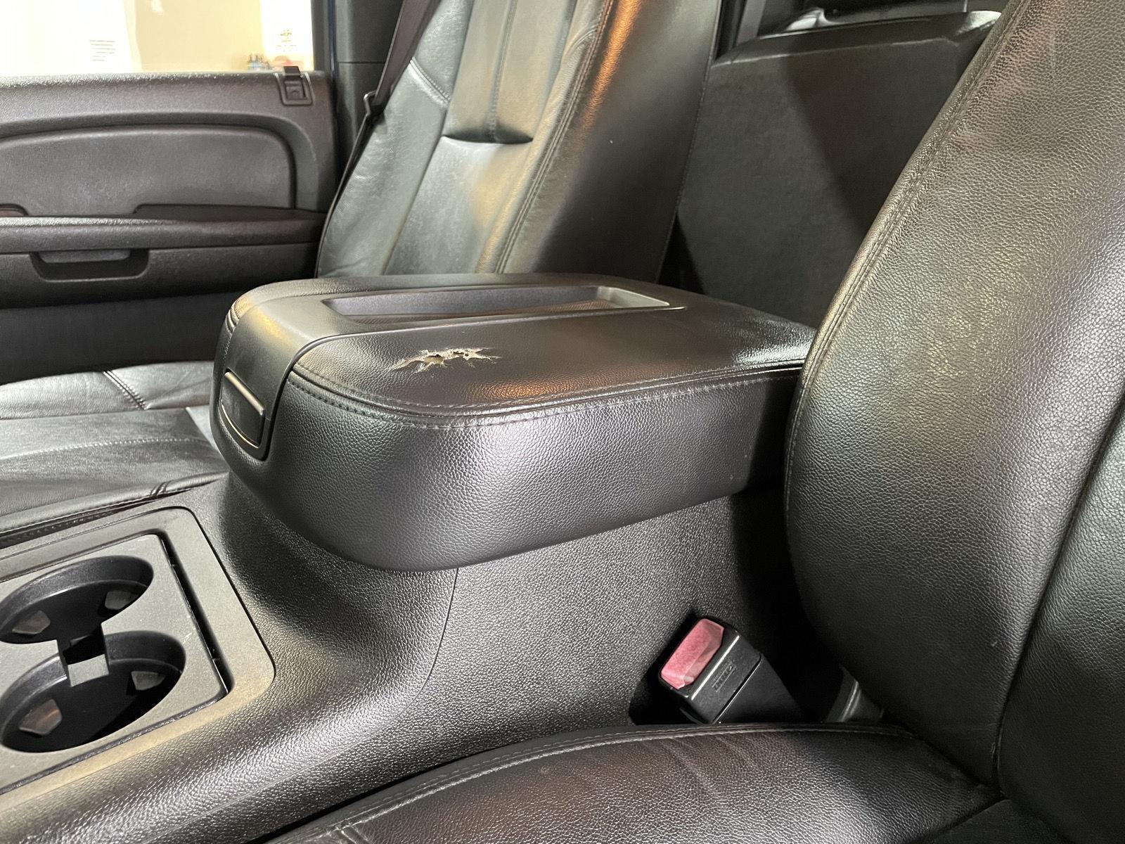 Vehicle photo 38