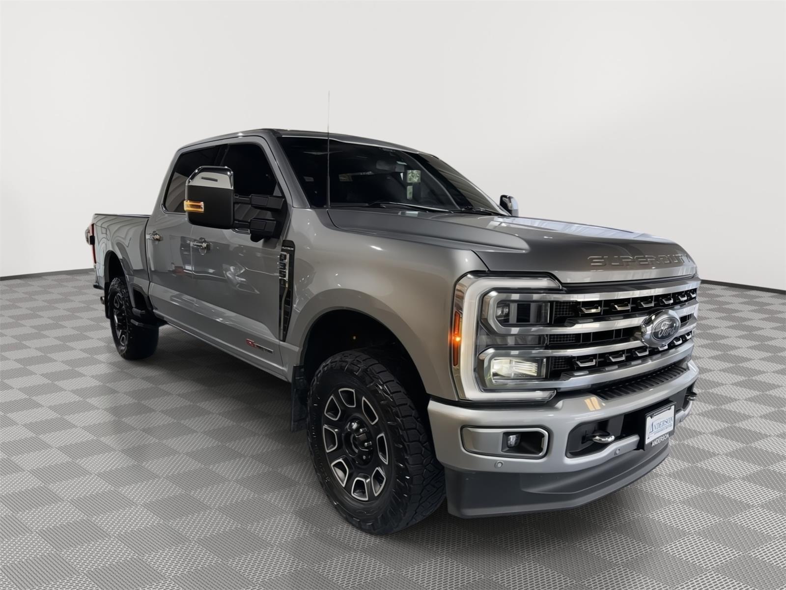 Vehicle photo 5