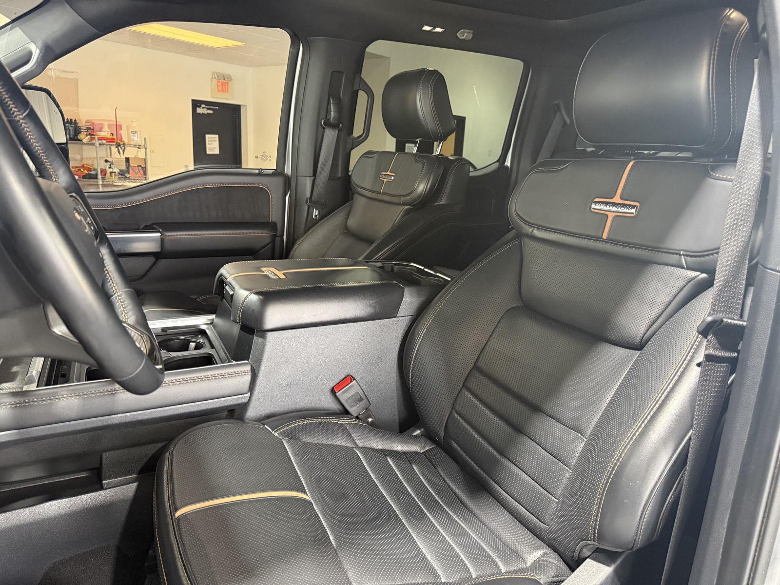 Vehicle photo 20