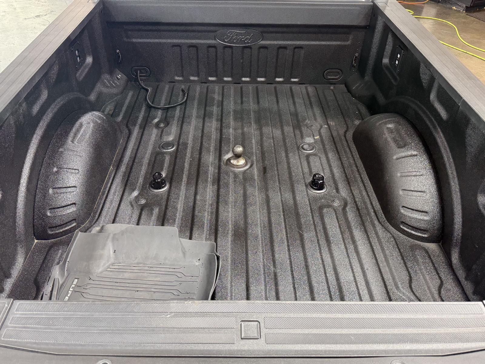 Vehicle photo 44