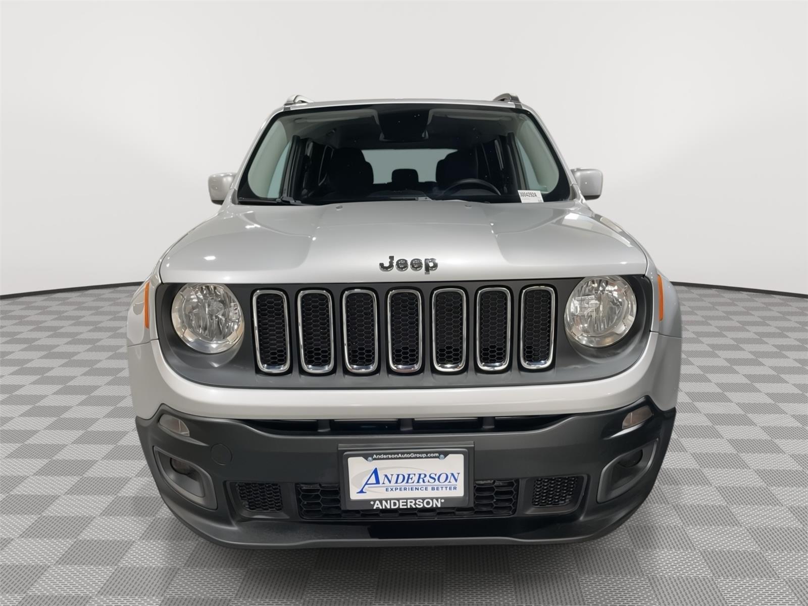 Vehicle photo 4