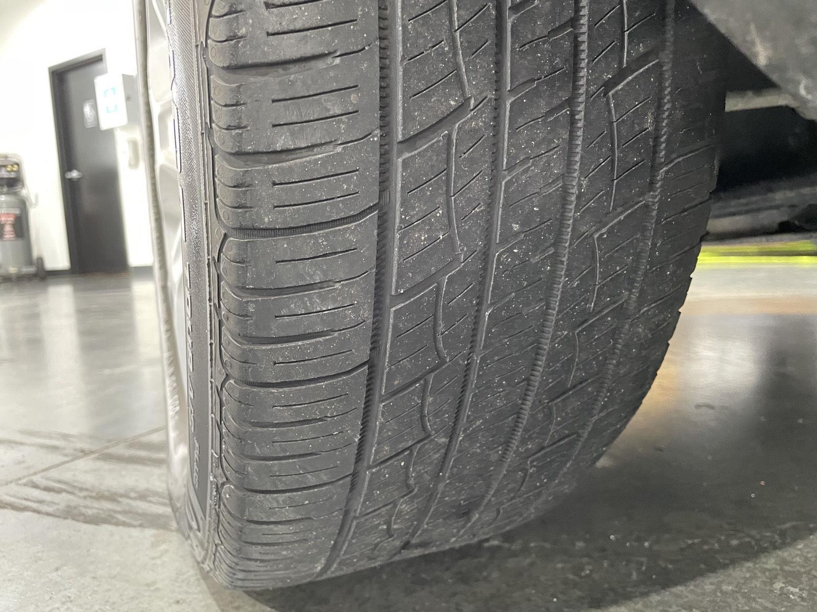 Vehicle photo 11