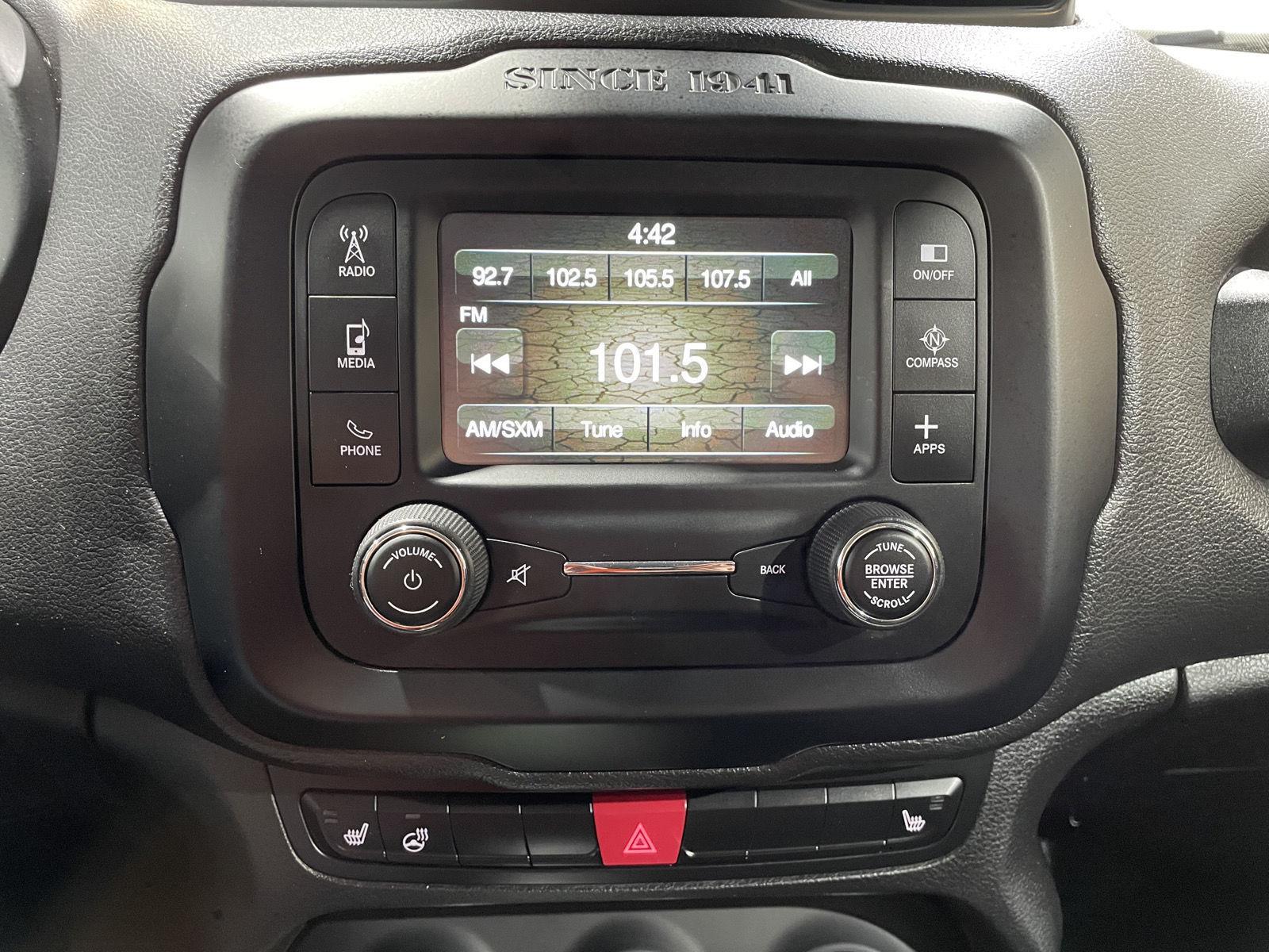 Vehicle photo 28