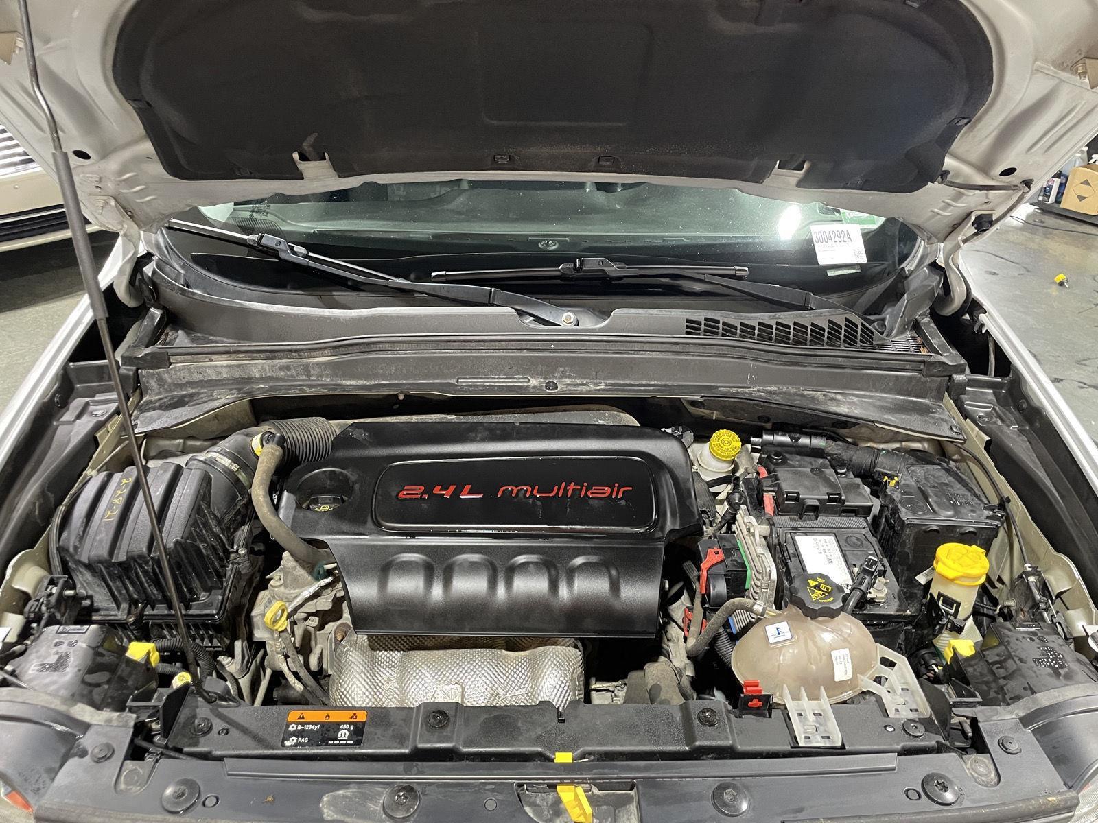Vehicle photo 35