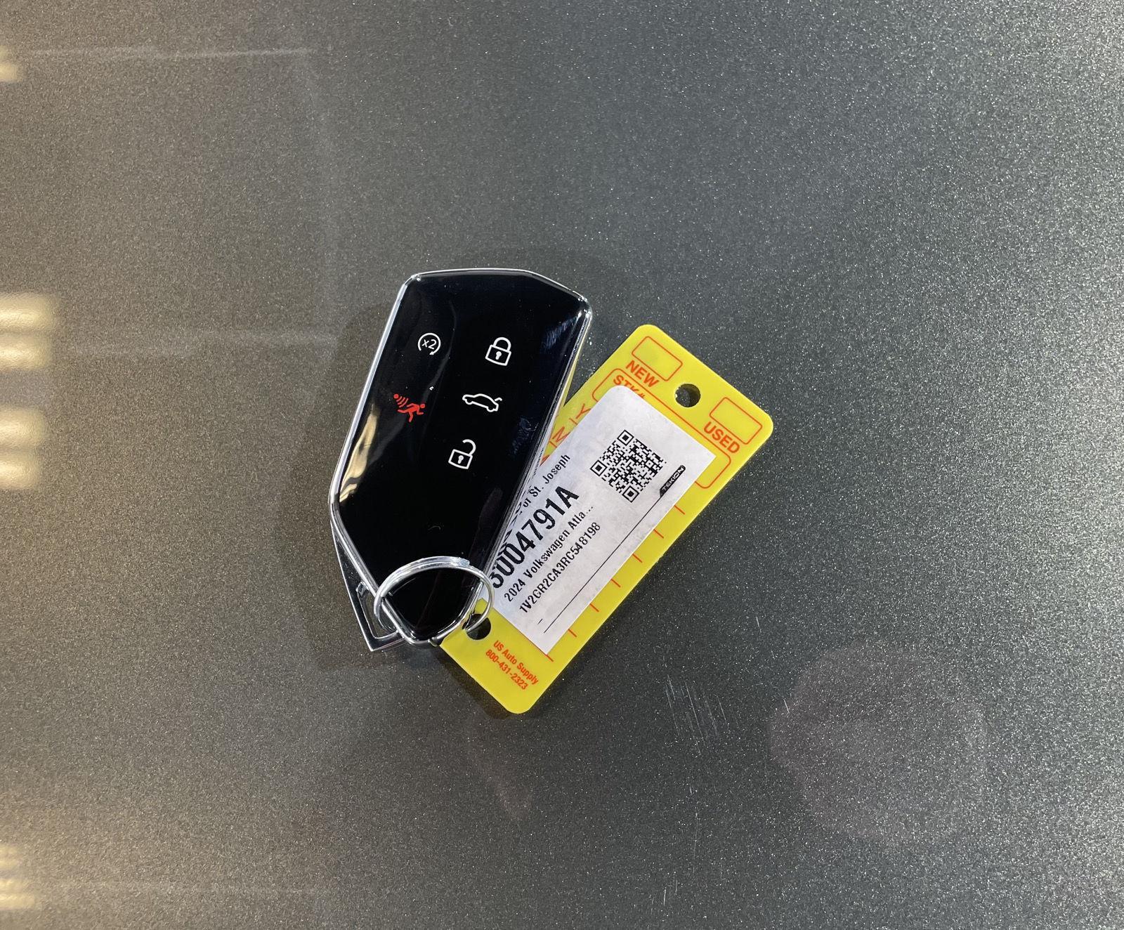 Vehicle photo 46