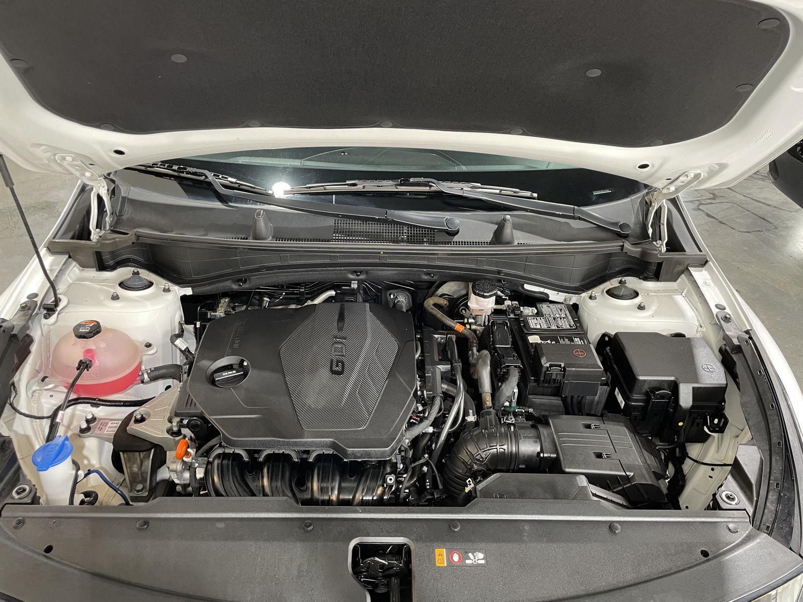 Vehicle photo 37