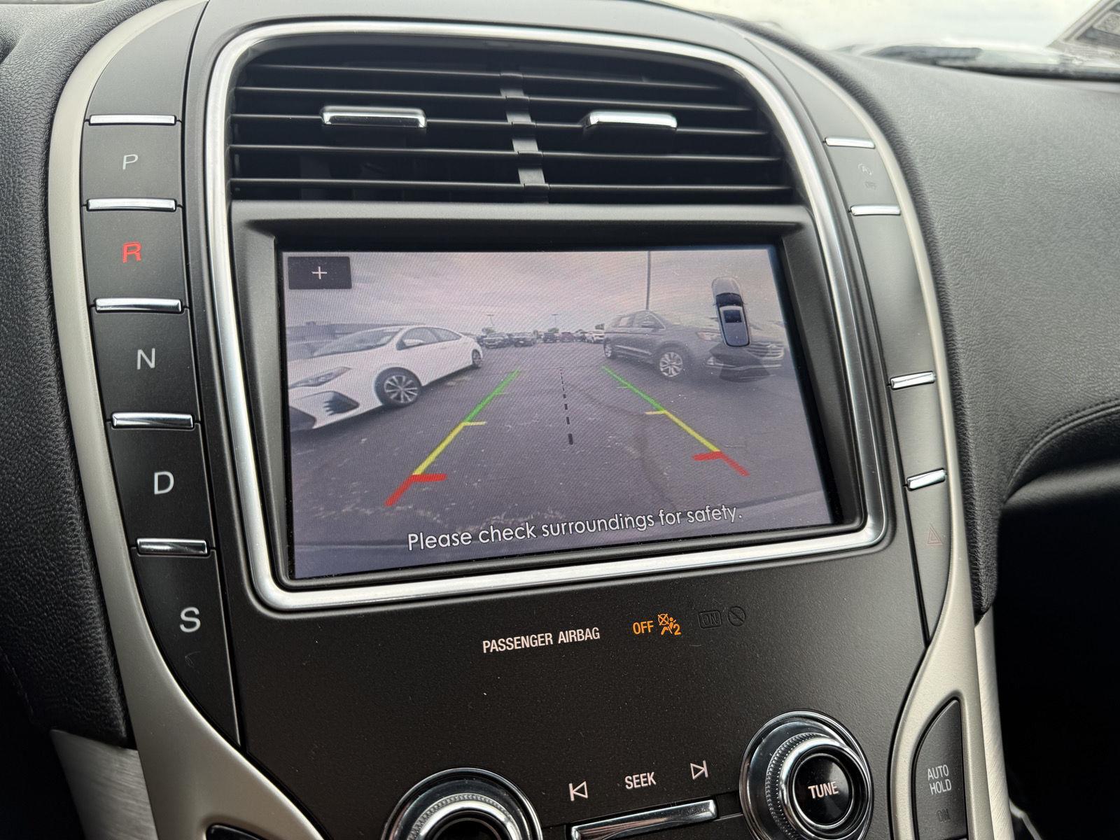Vehicle photo 32