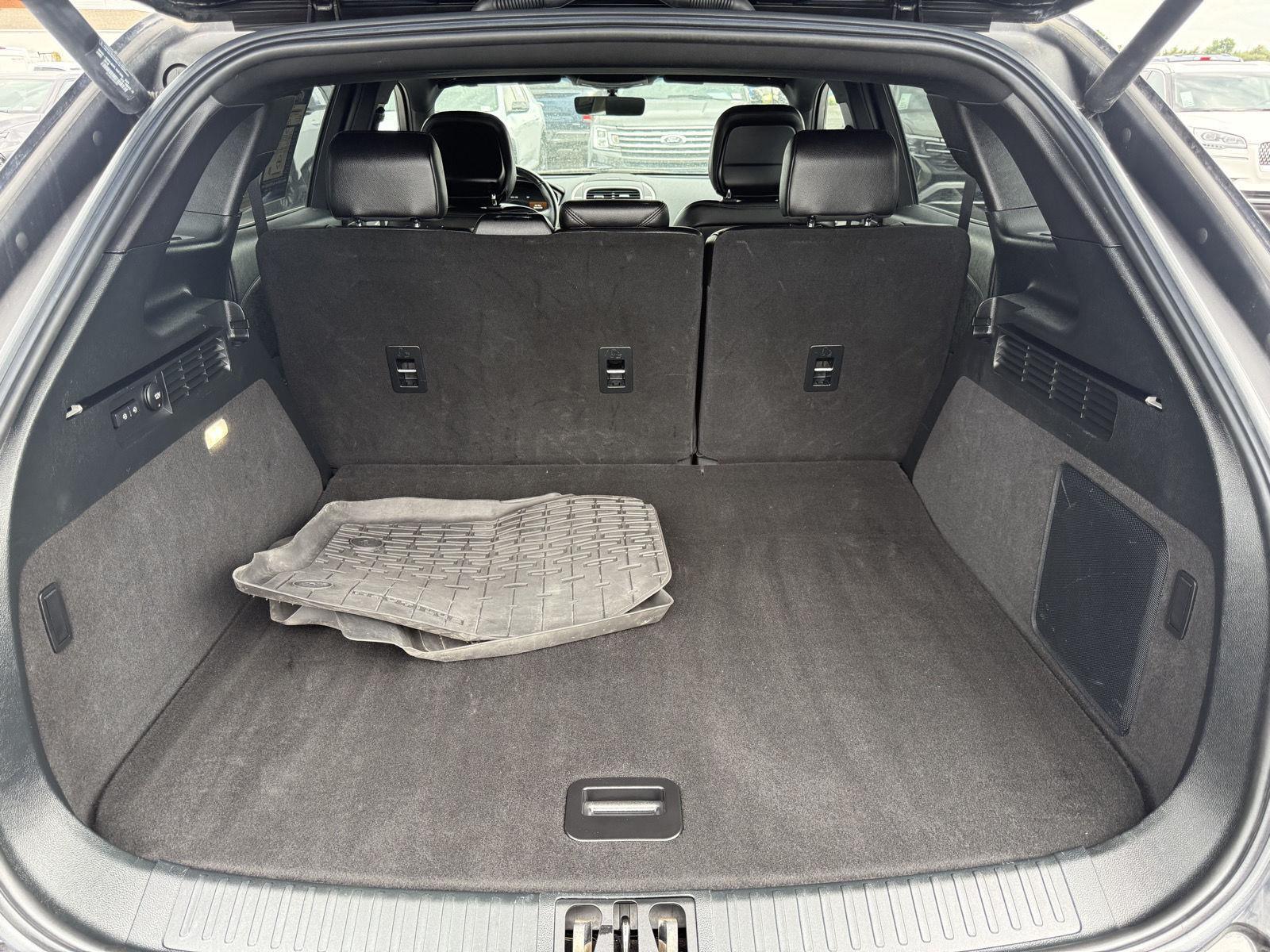 Vehicle photo 40