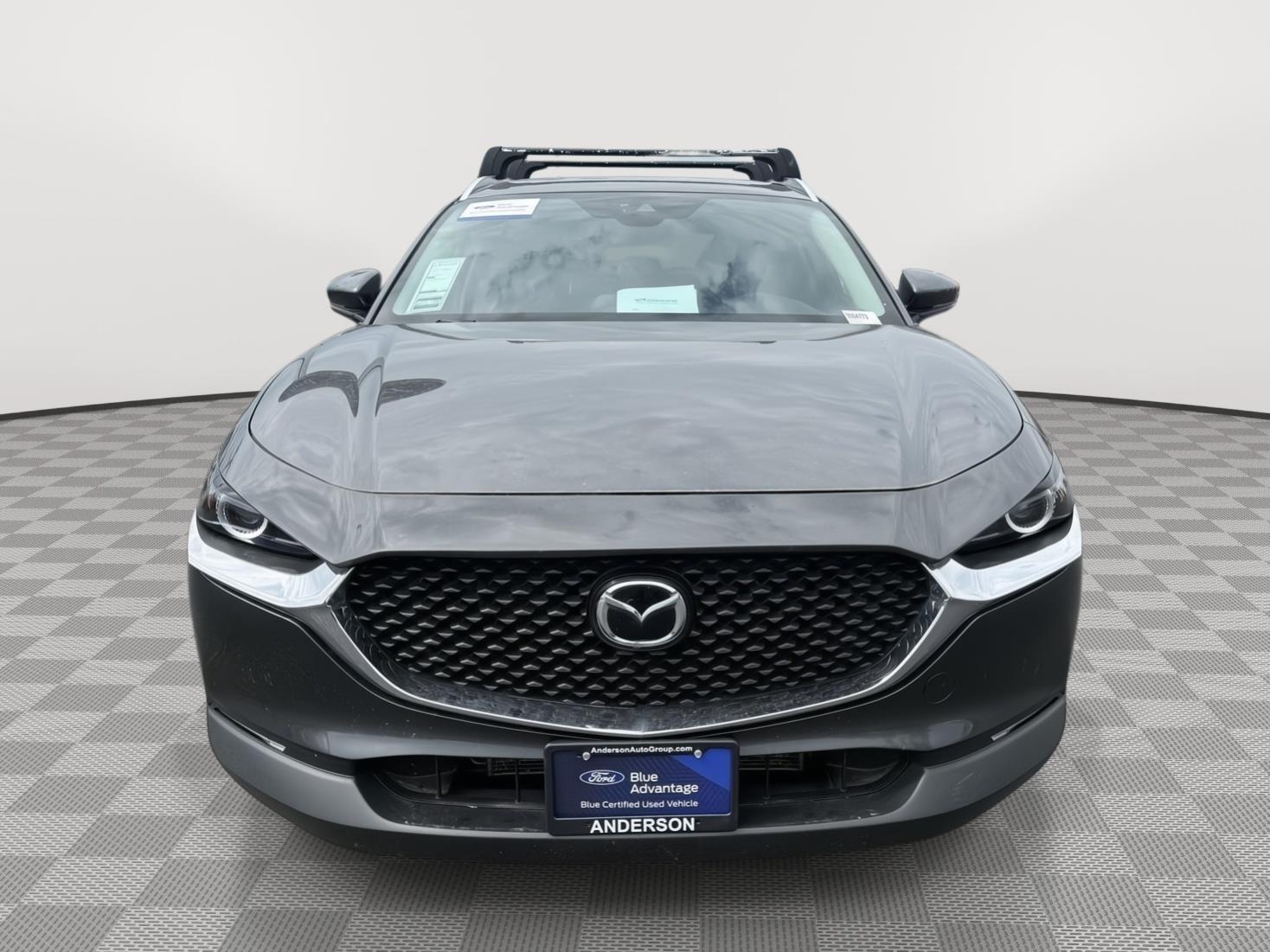 Vehicle photo 4