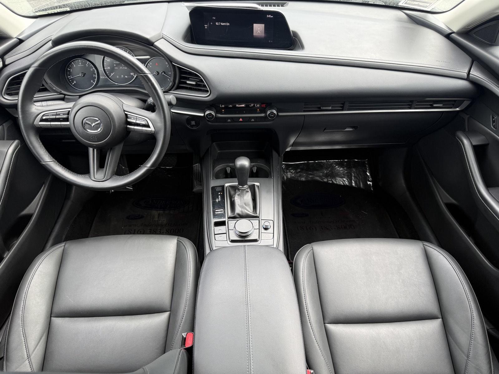 Vehicle photo 16