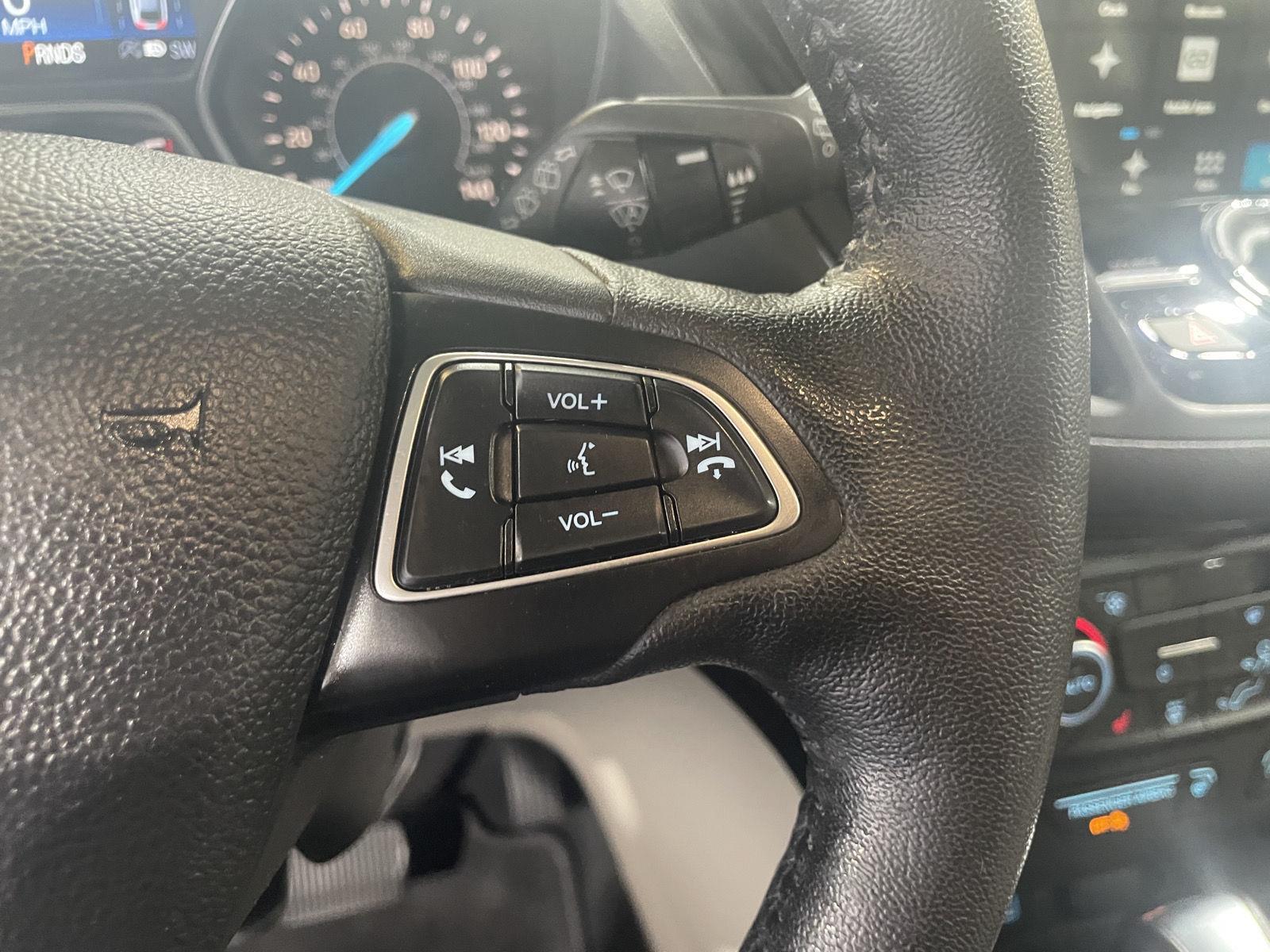 Vehicle photo 15