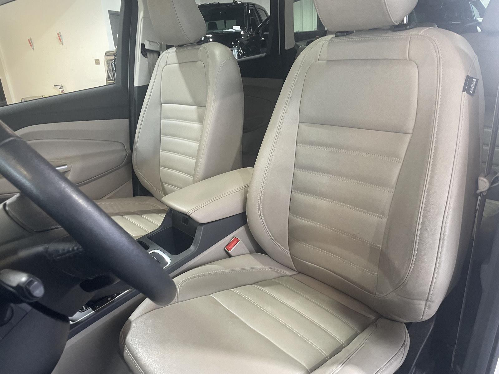 Vehicle photo 20