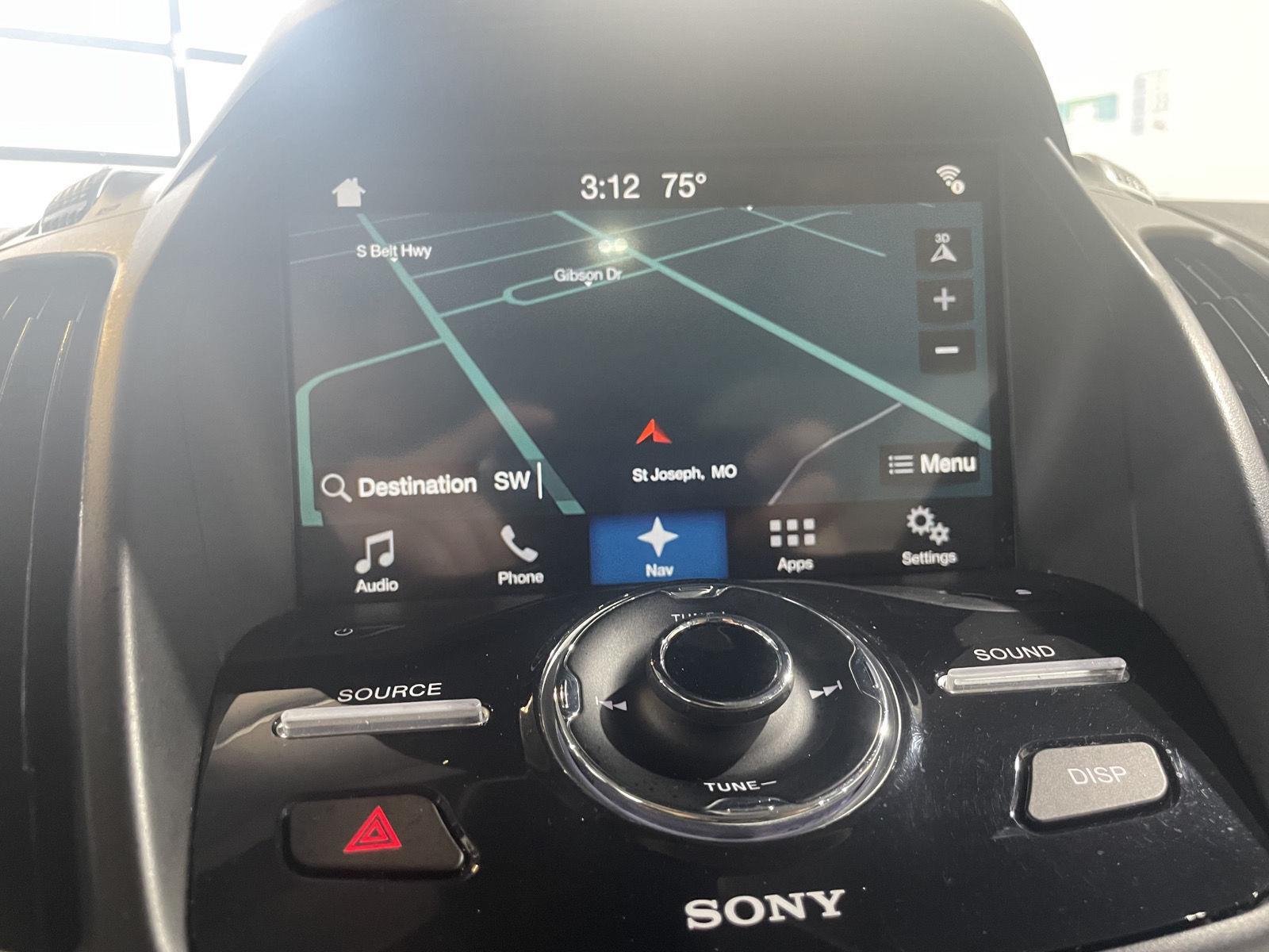 Vehicle photo 33