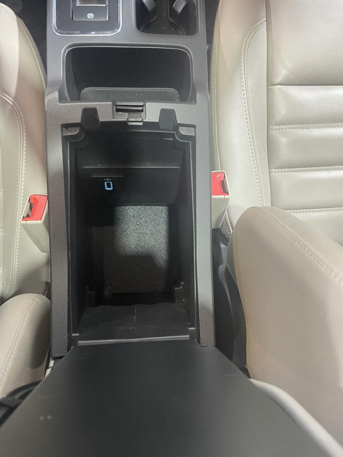 Vehicle photo 36