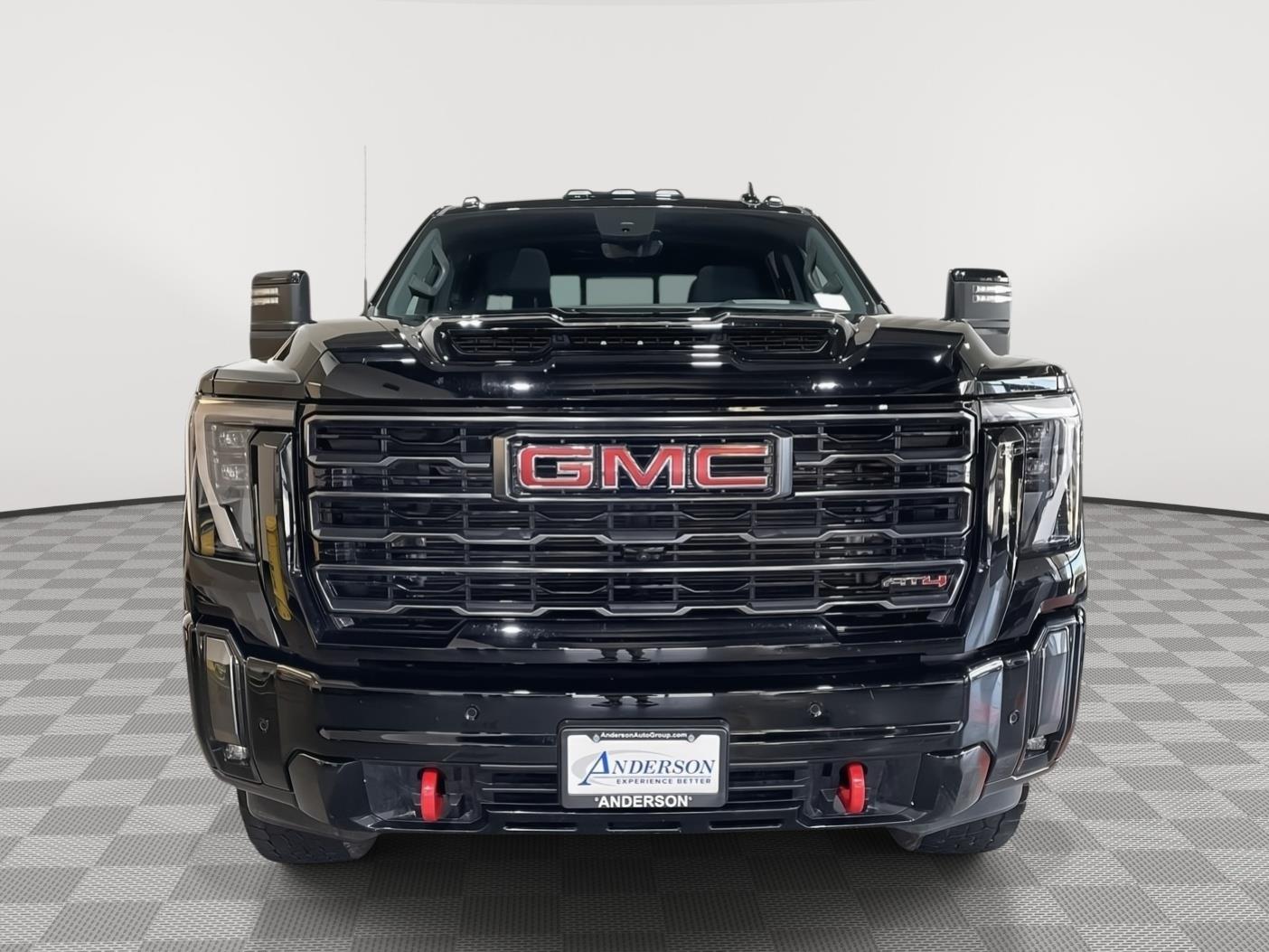 Vehicle photo 4