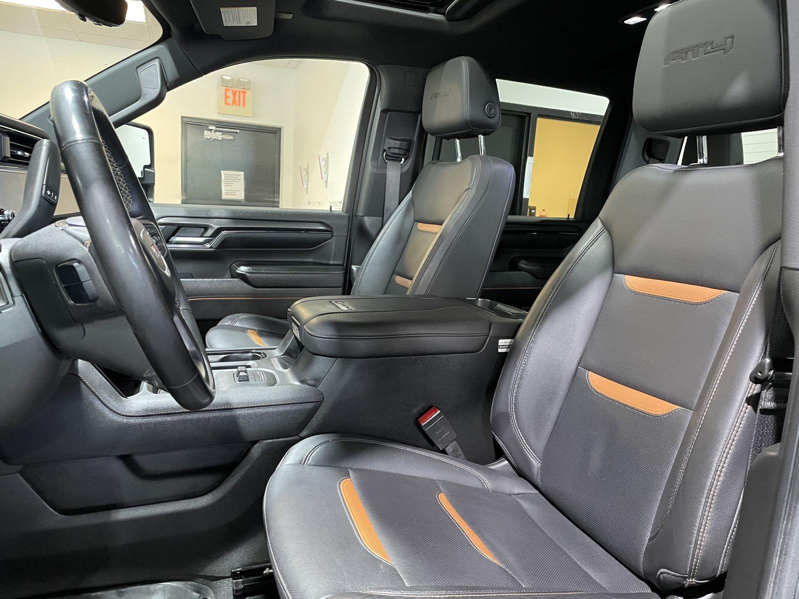 Vehicle photo 20