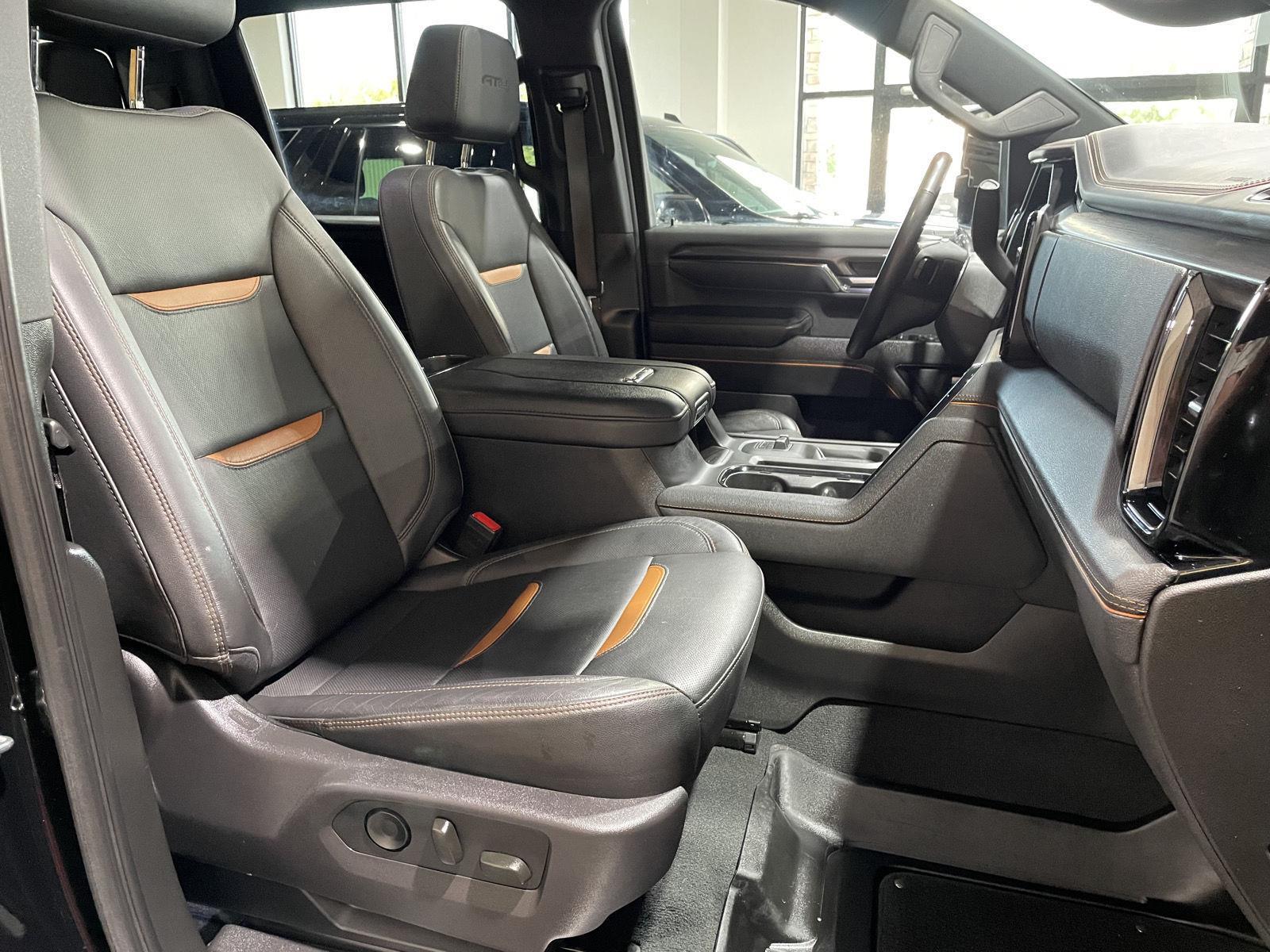 Vehicle photo 27