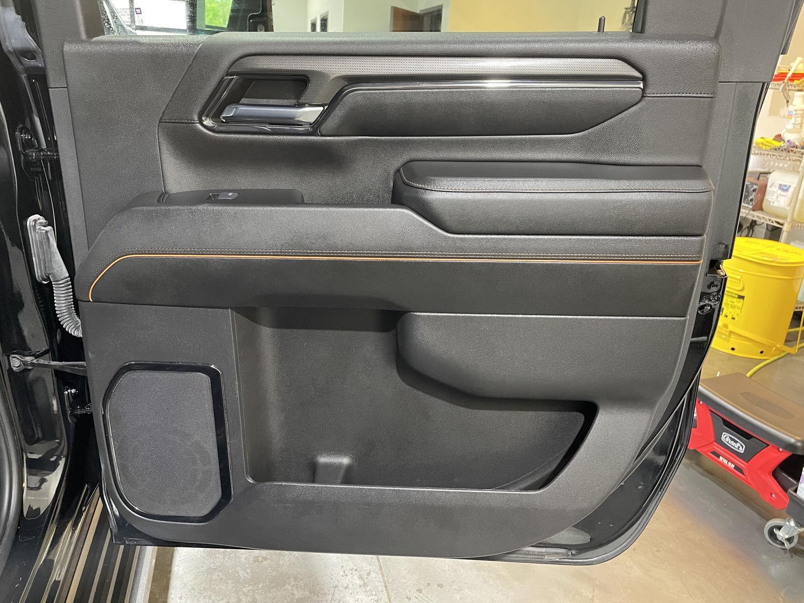 Vehicle photo 30