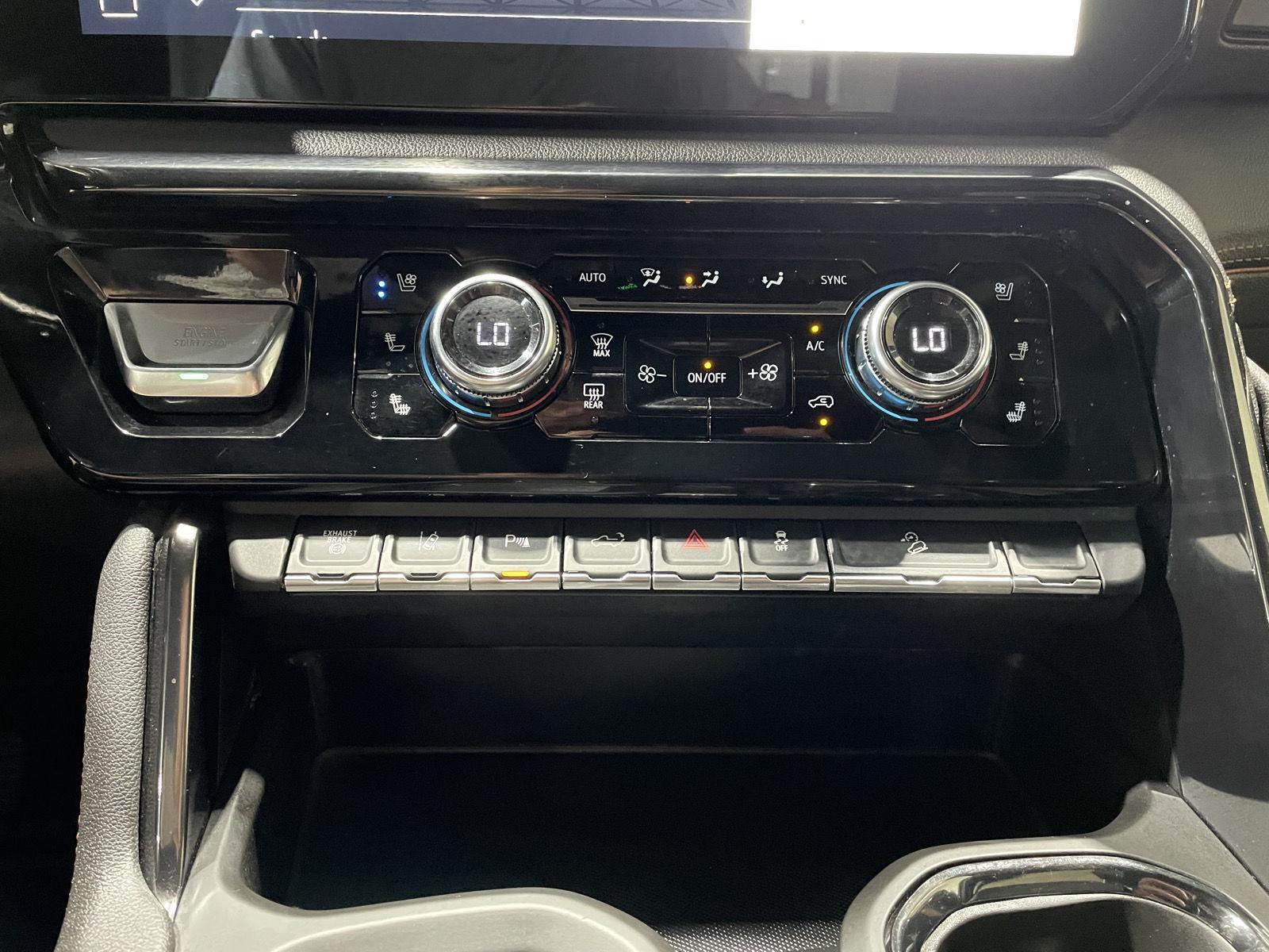 Vehicle photo 36