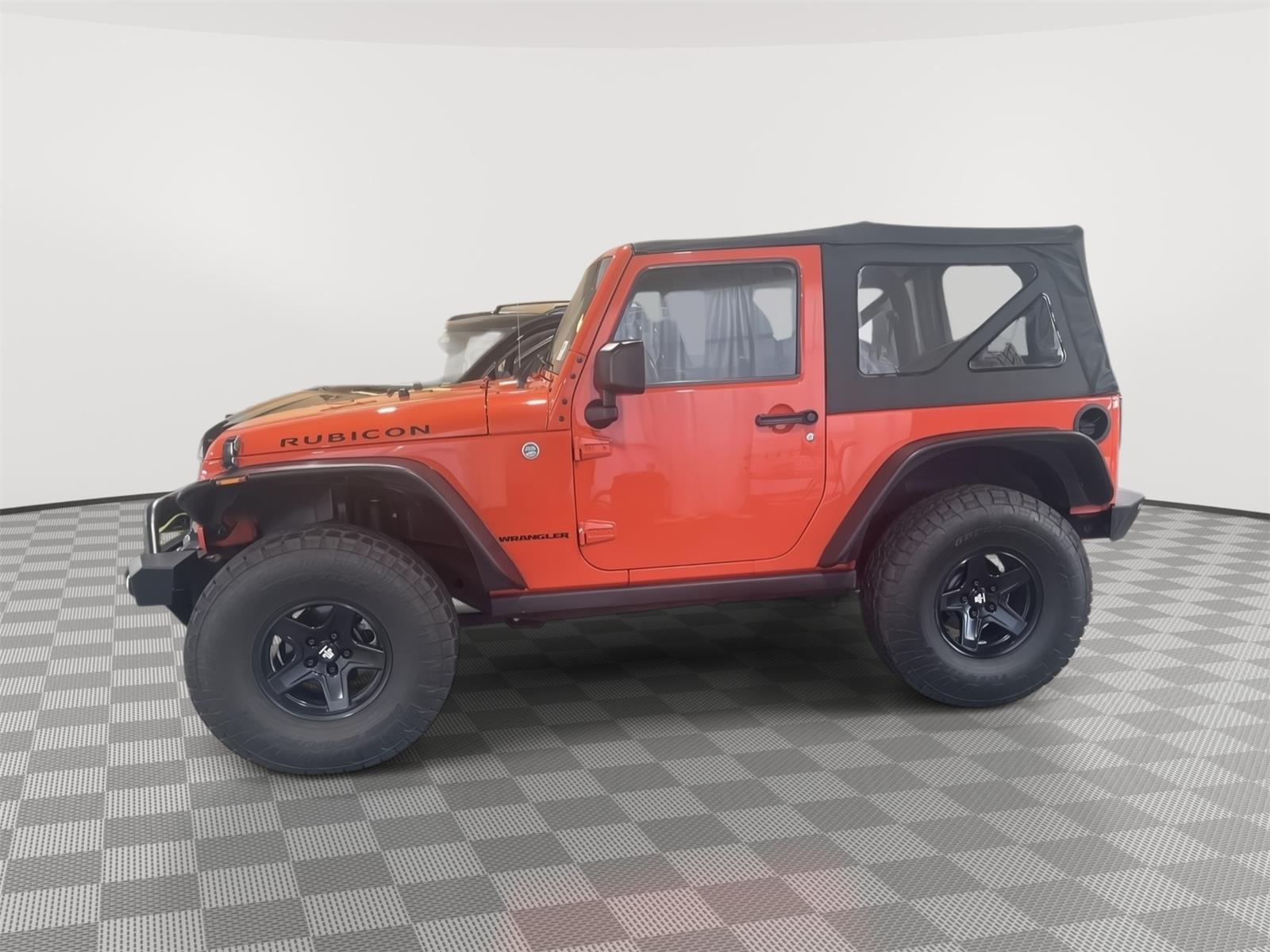 Vehicle photo 2