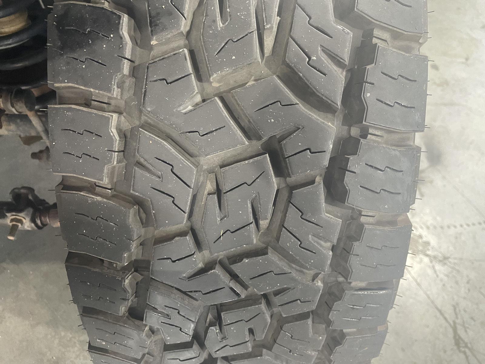 Vehicle photo 9