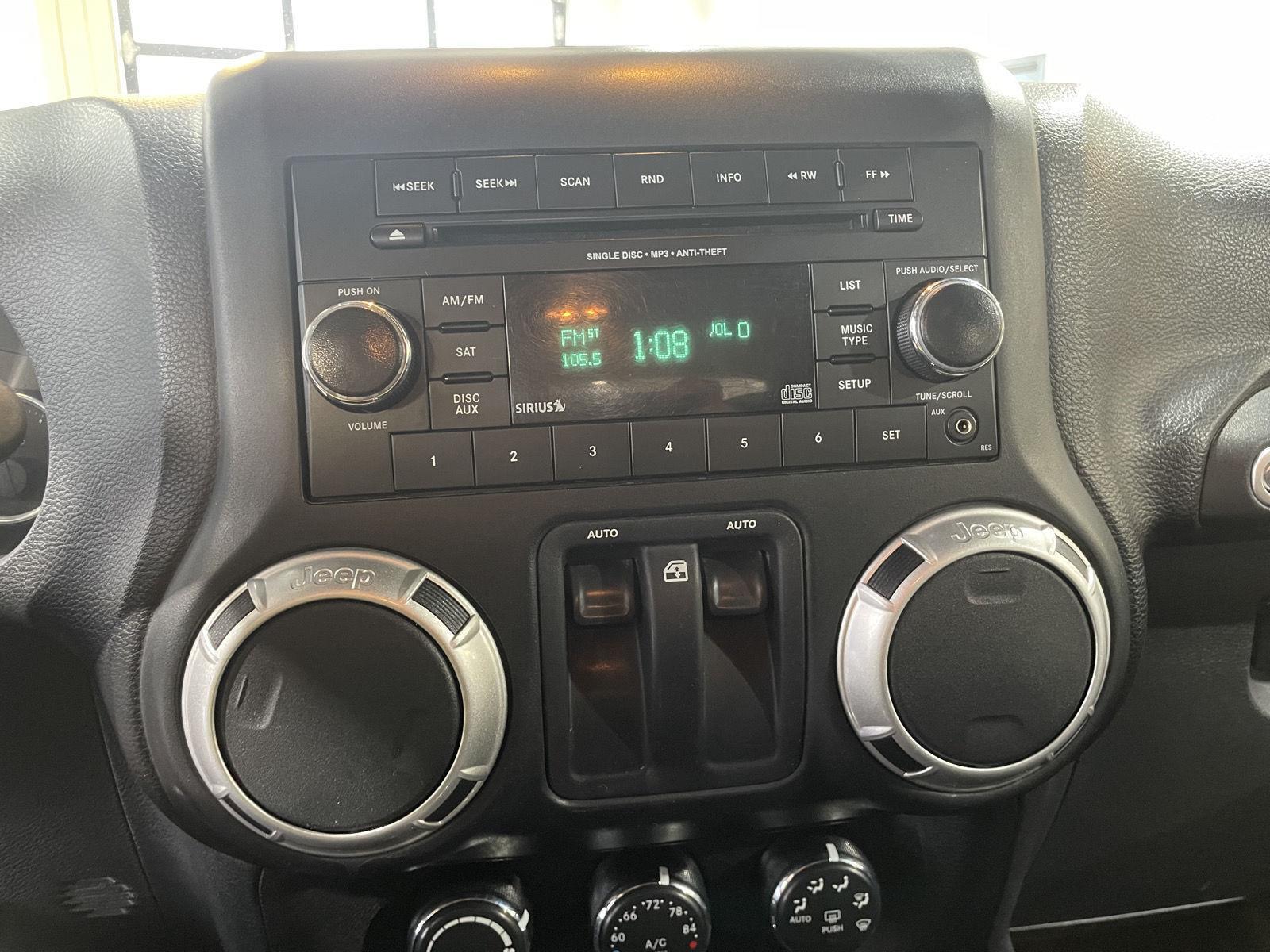 Vehicle photo 22