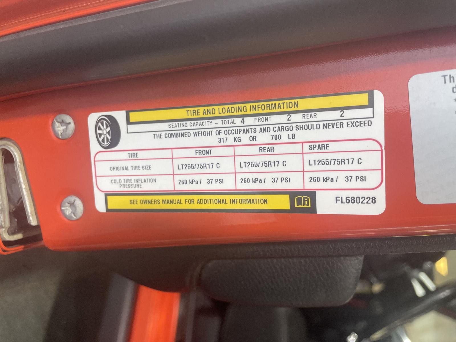 Vehicle photo 28