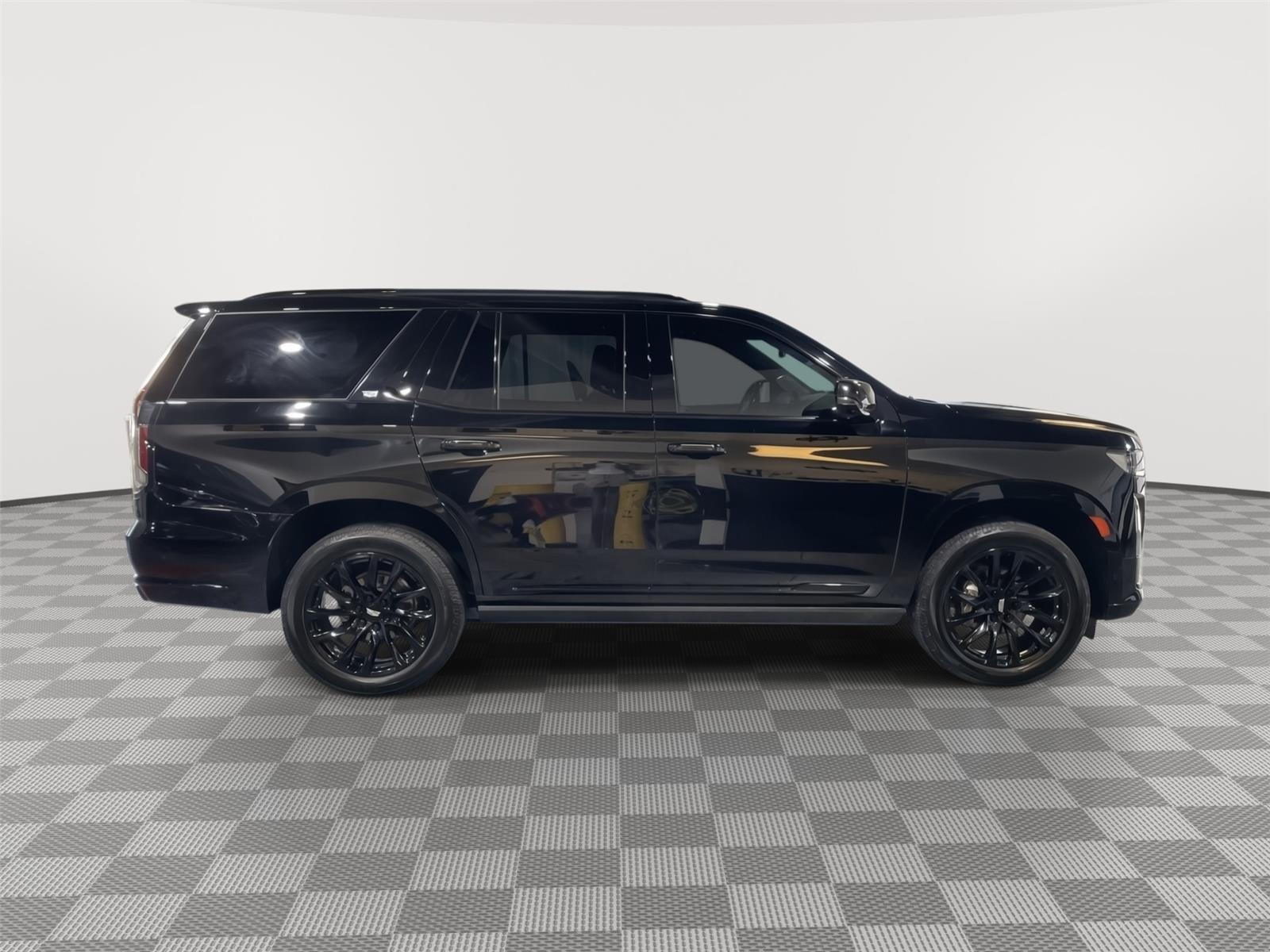 Vehicle photo 5