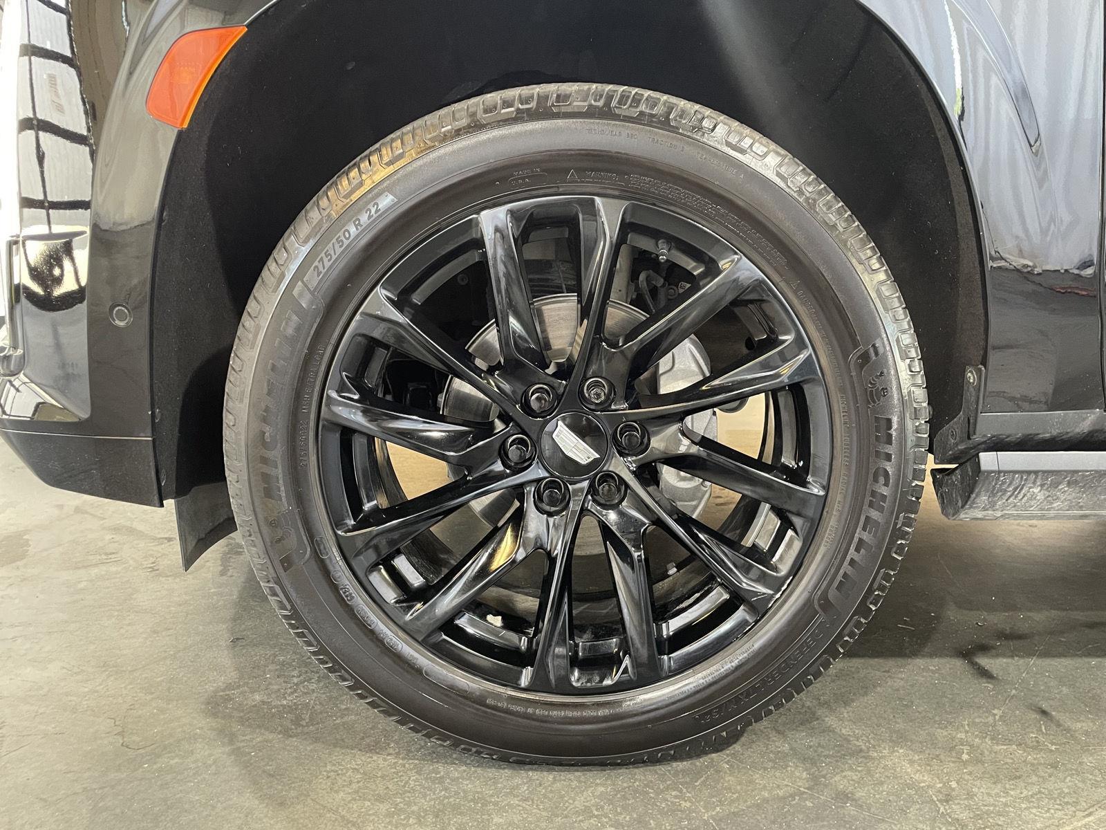 Vehicle photo 10