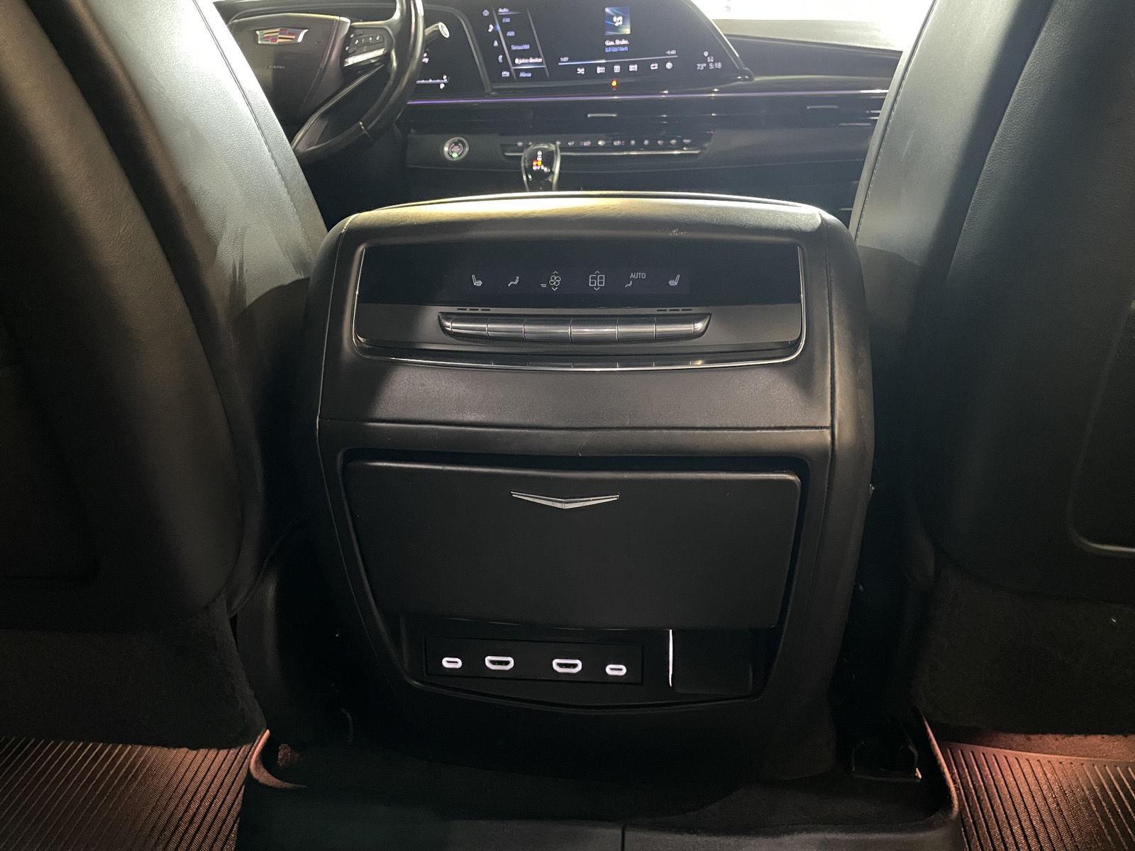 Vehicle photo 37