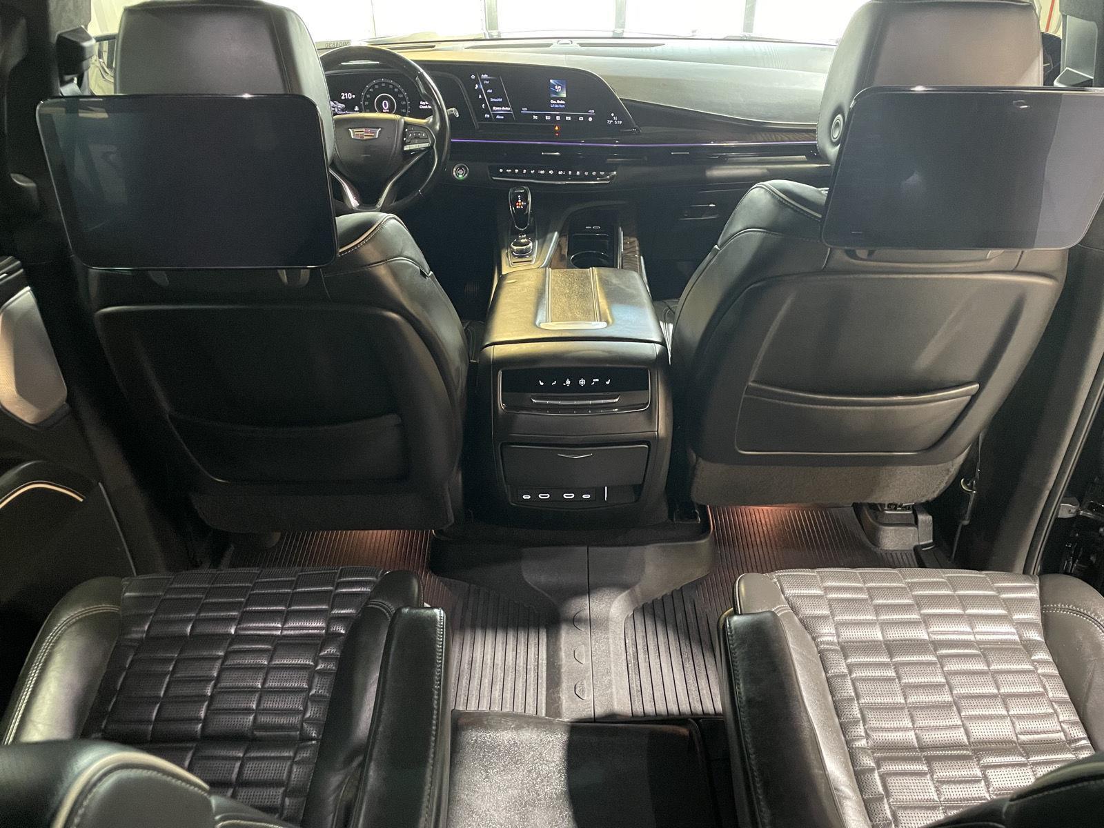 Vehicle photo 38