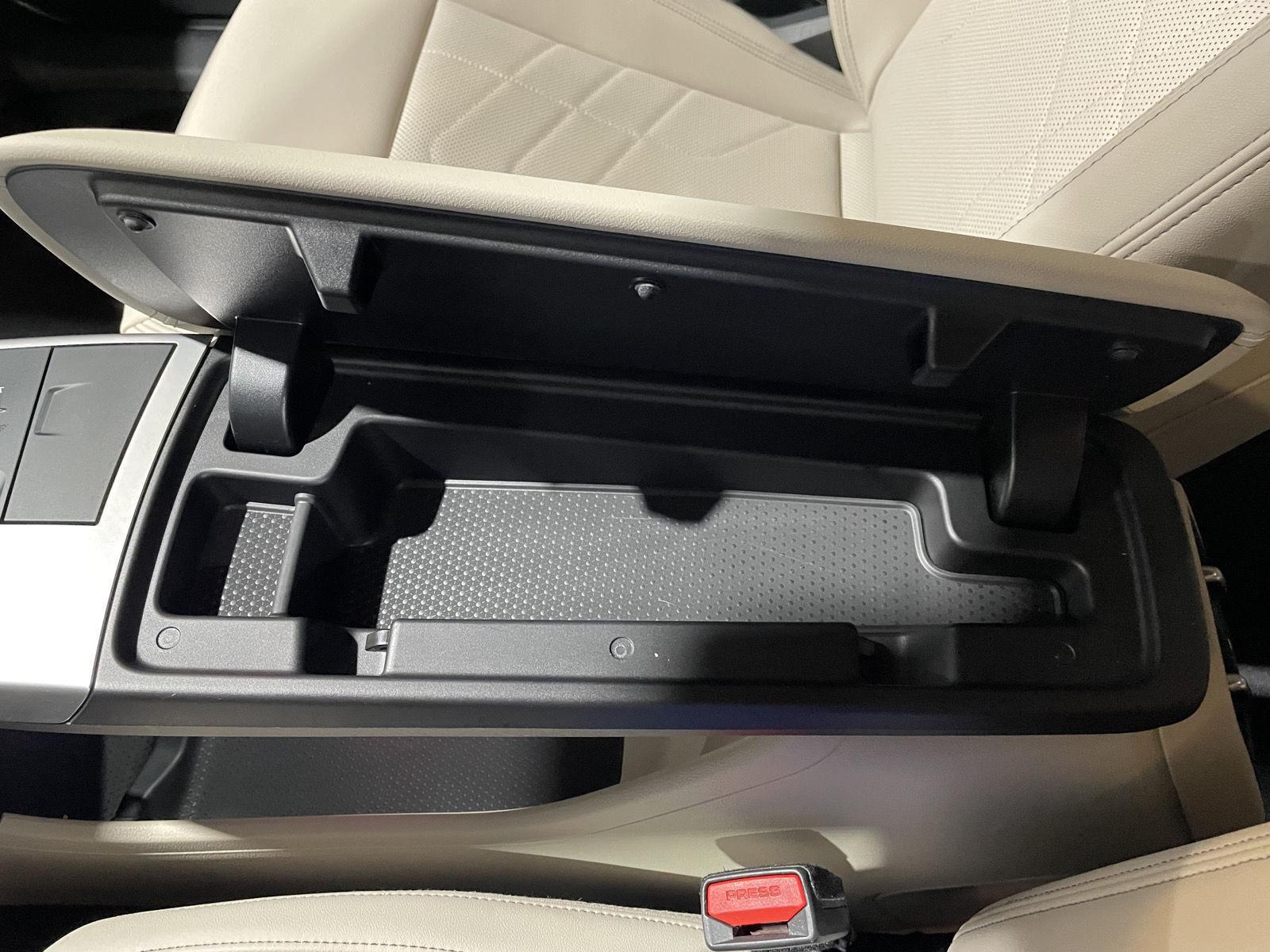 Vehicle photo 35
