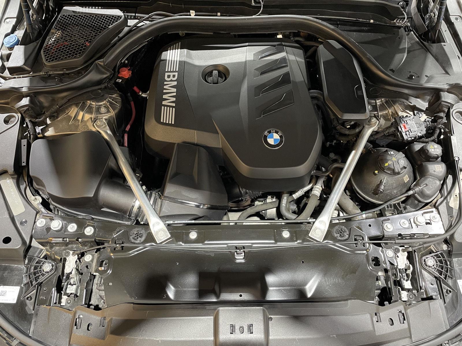 Vehicle photo 42