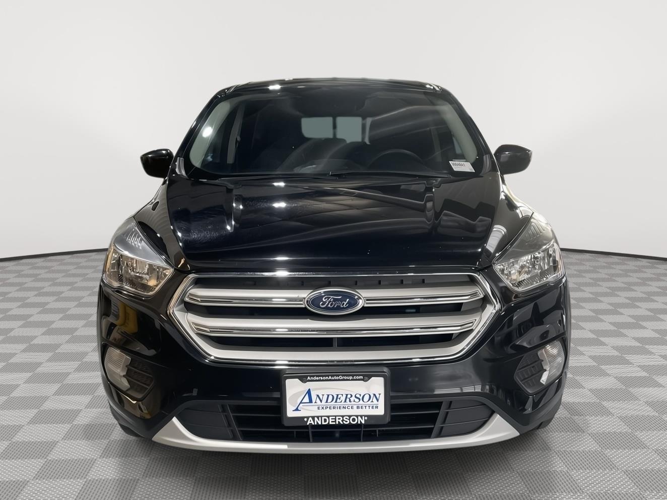 Vehicle photo 4