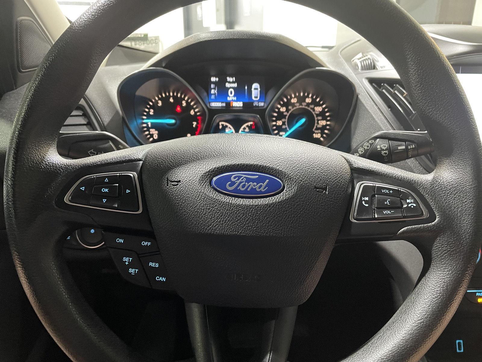 Vehicle photo 13