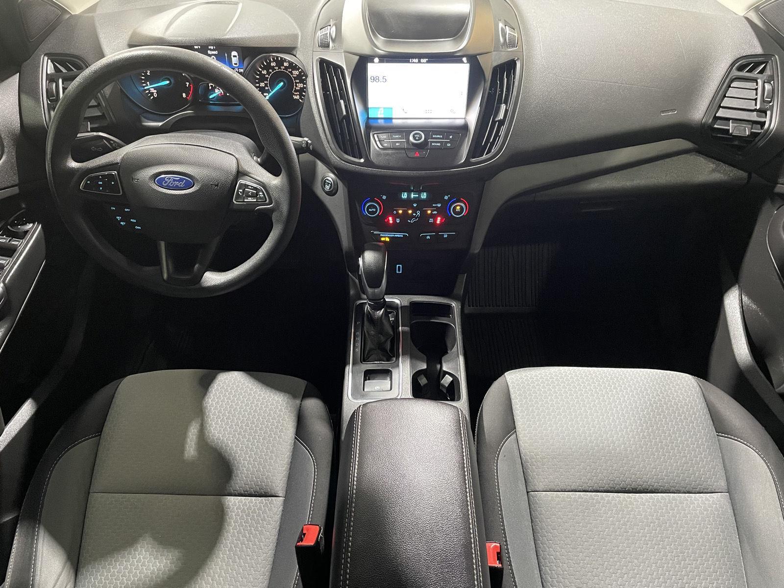 Vehicle photo 17