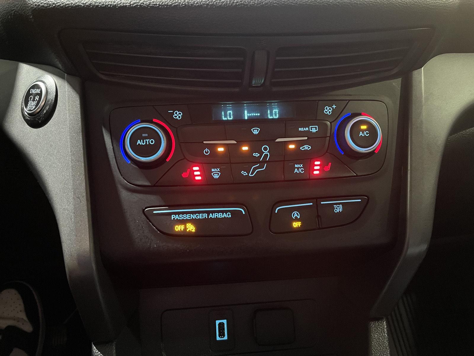 Vehicle photo 35