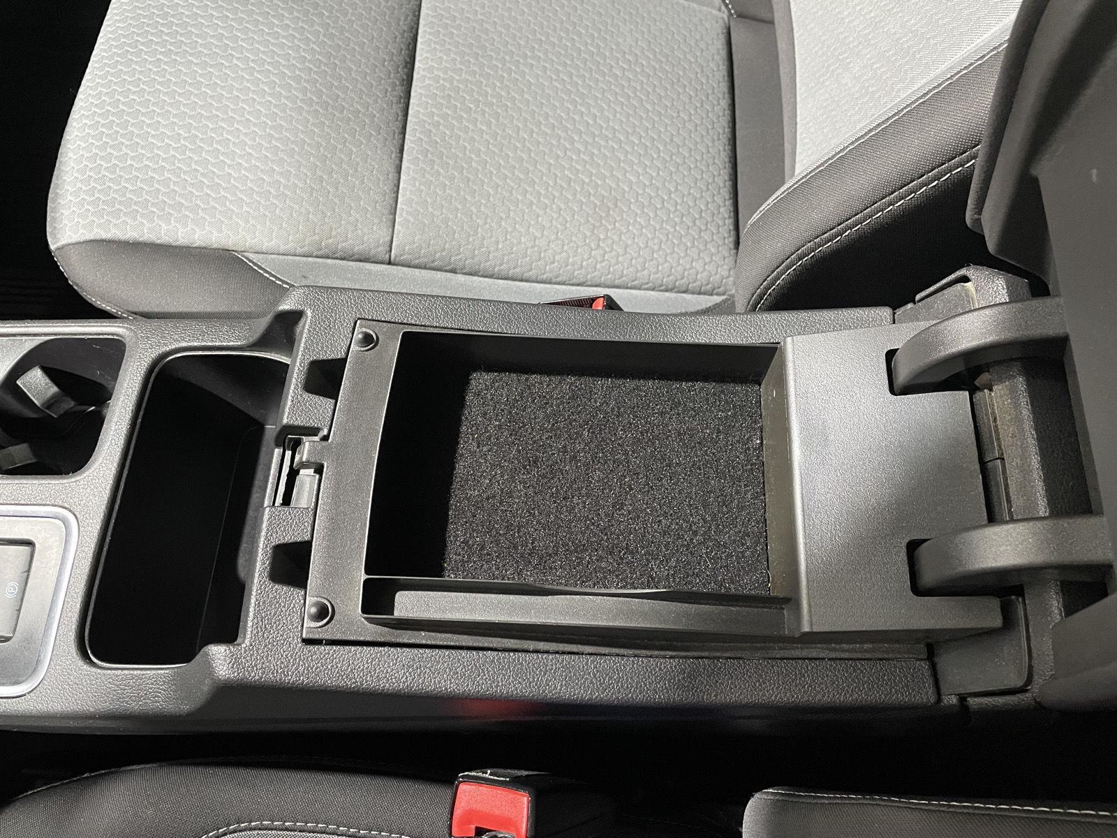 Vehicle photo 38