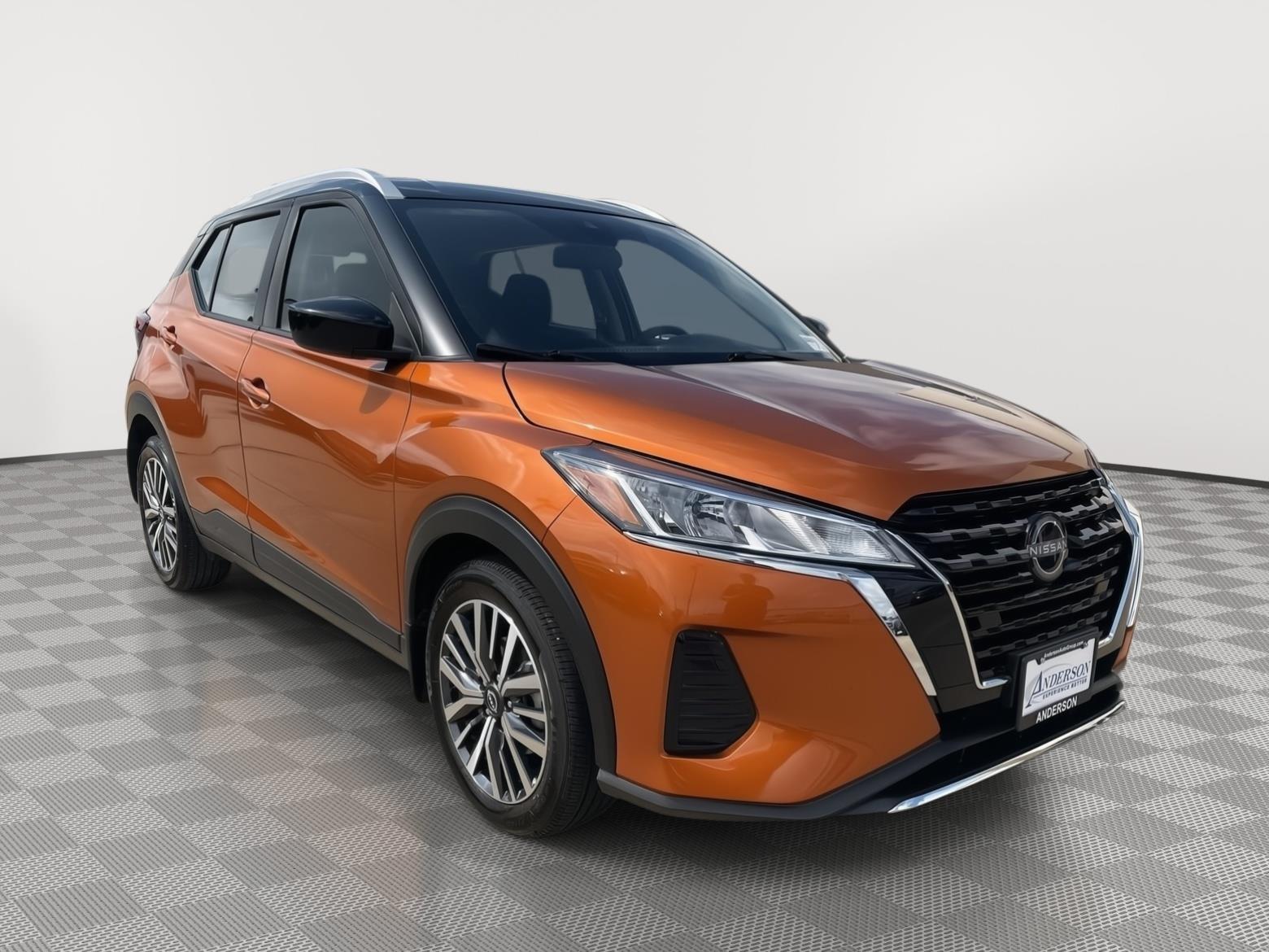 Vehicle photo 8